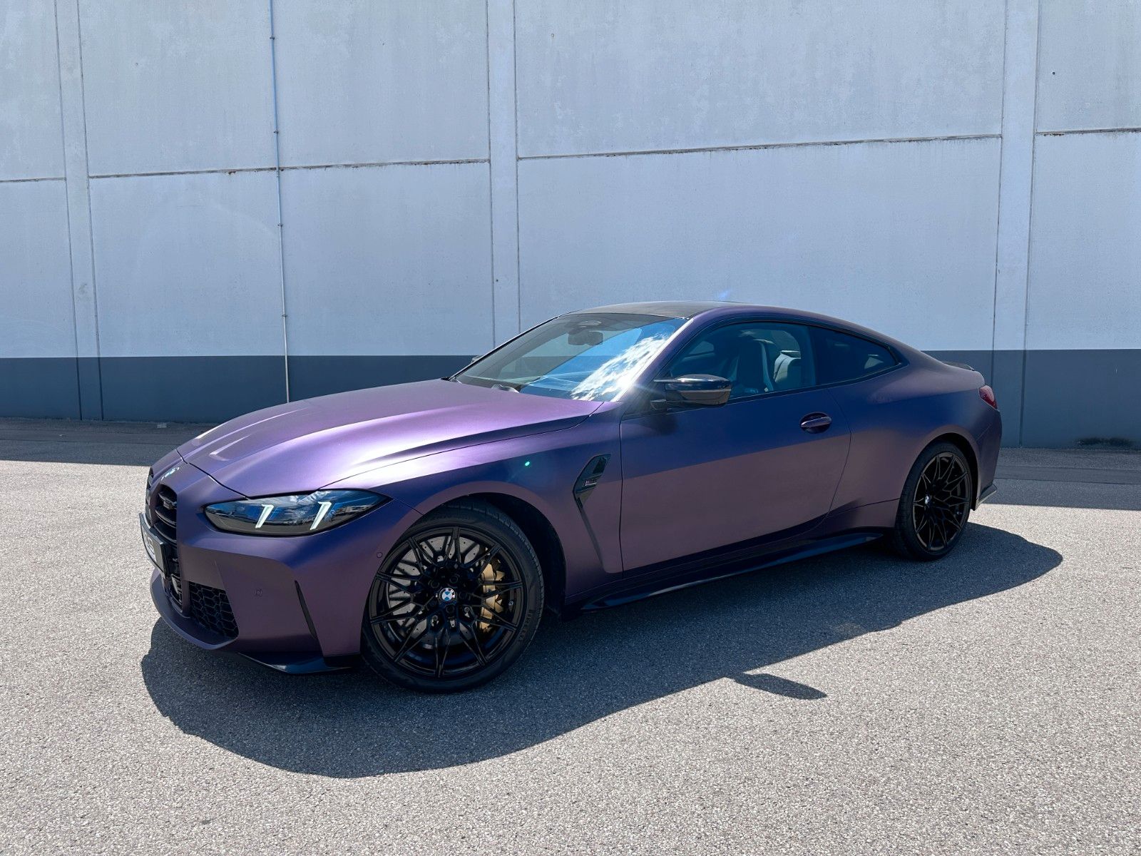 Fahrzeugabbildung BMW M4 xDrive Comp | Individual  | Race Tr | VOLL |