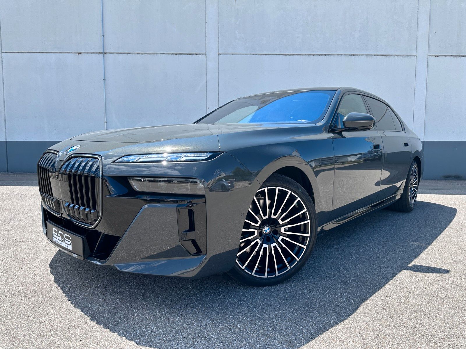 BMW 740d xDr M Sport|VOLLAUSSTATTUNG|MWST AUSWB.|