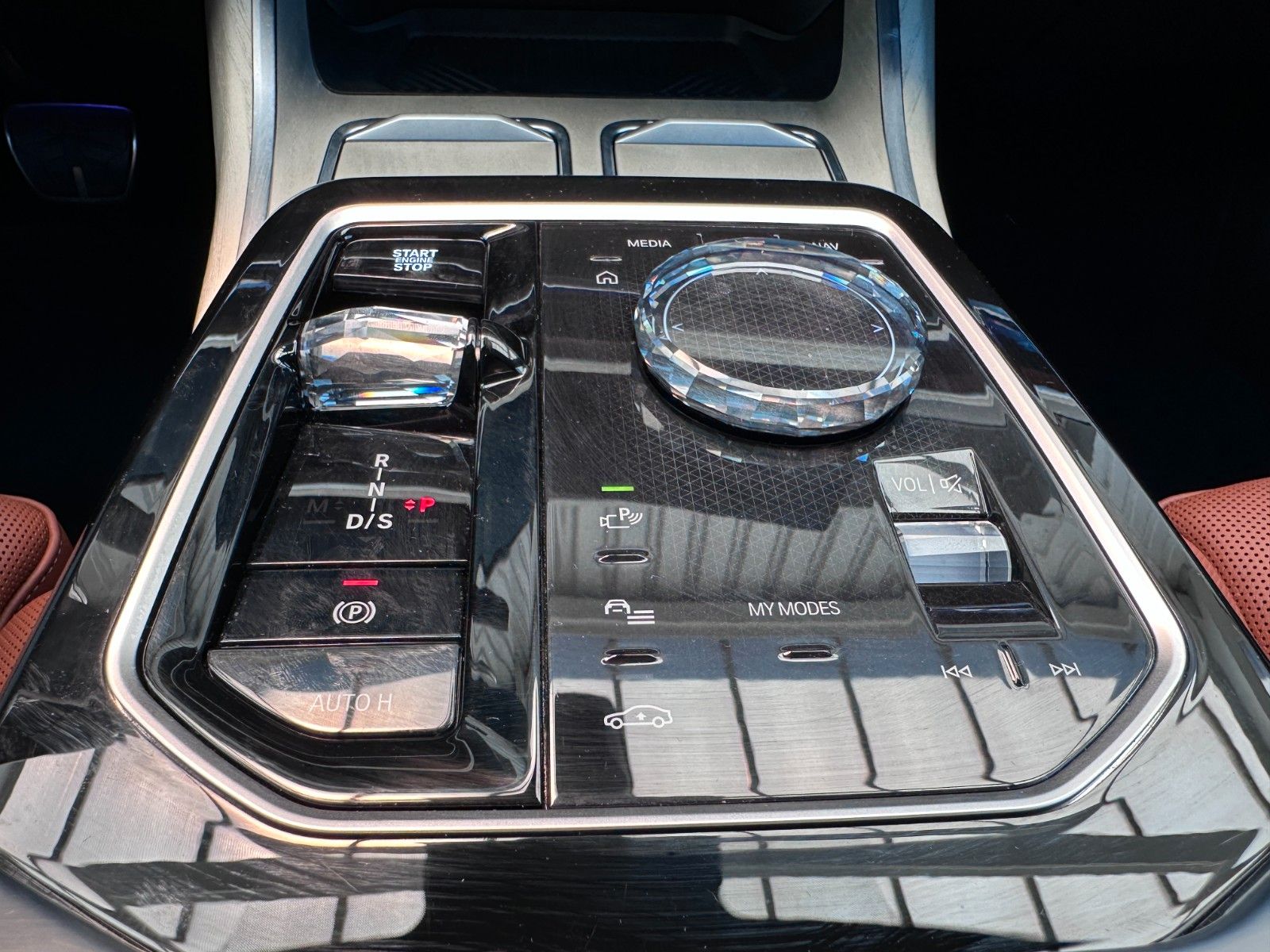 Fahrzeugabbildung BMW 740d xDr M Sport|VOLLAUSSTATTUNG|MWST AUSWB.|
