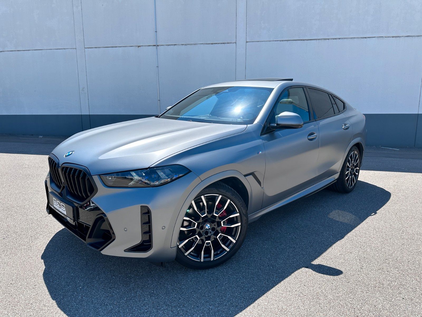 Fahrzeugabbildung BMW X6 30 d xDrive M Sport| VOLL | MWST AUSW | B&W