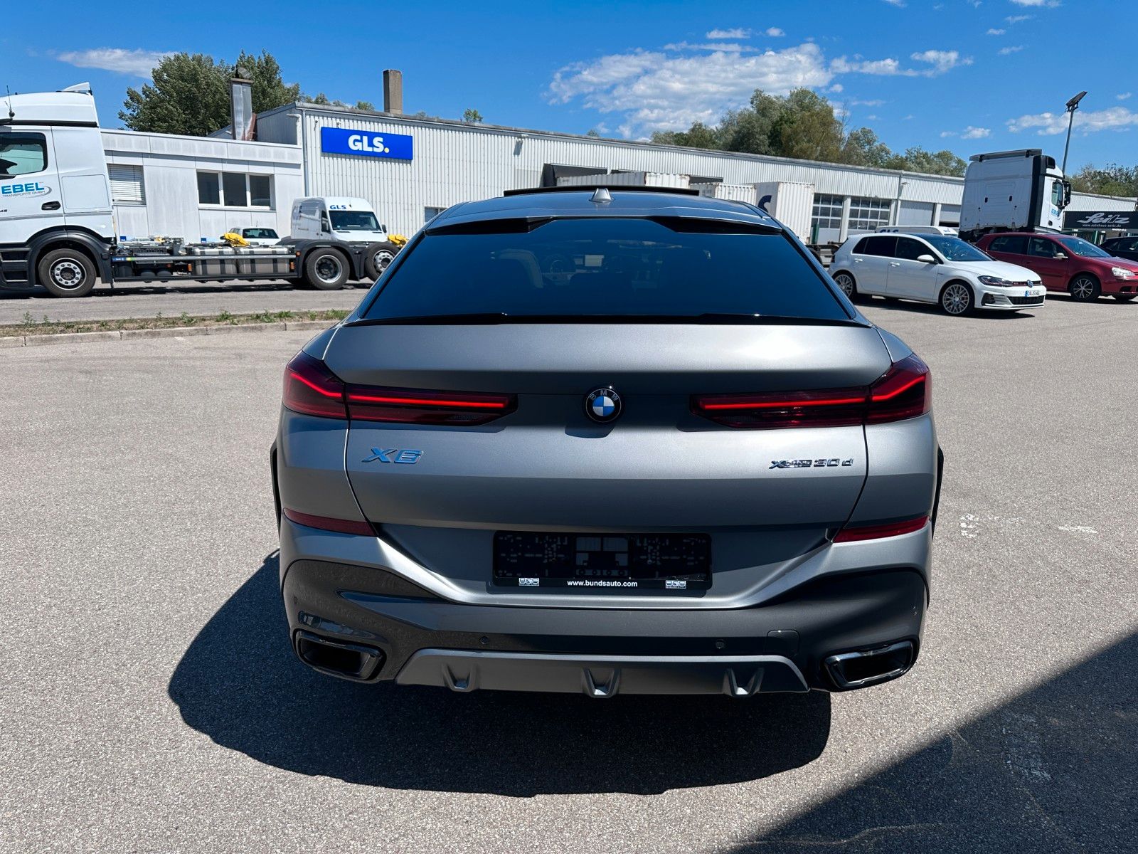Fahrzeugabbildung BMW X6 30 d xDrive M Sport| VOLL | MWST AUSW | B&W