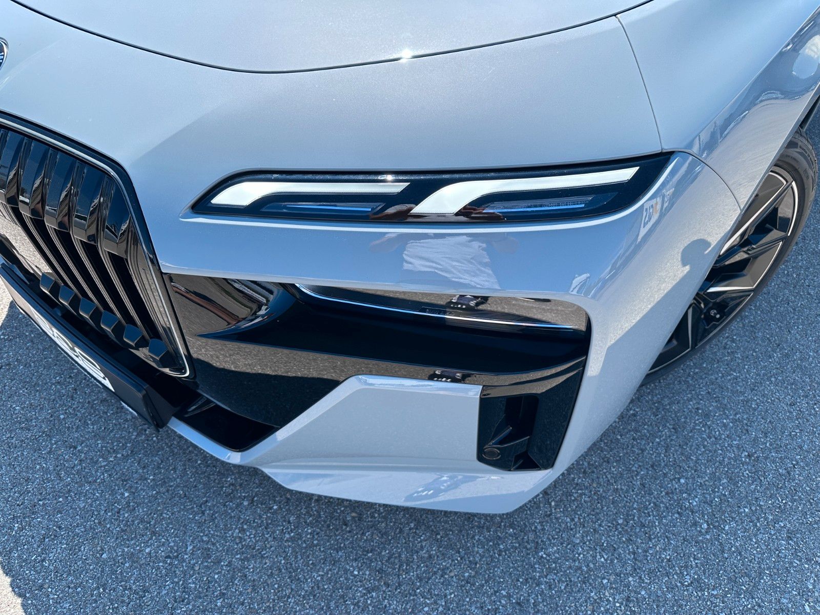 Fahrzeugabbildung BMW 740d xDr M Sport|FondEnt|Aut.Tür|B&W|Executive|