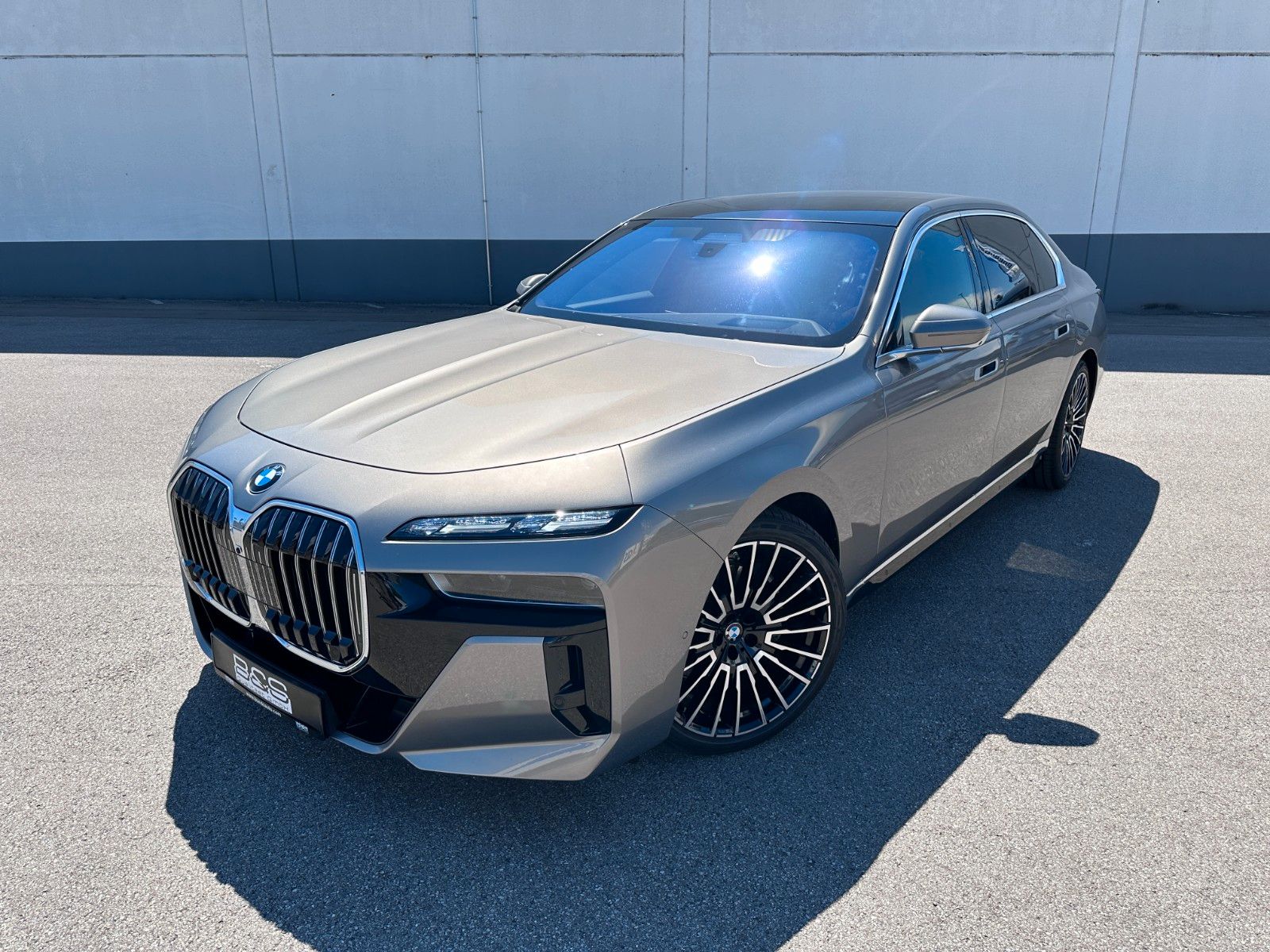 Fahrzeugabbildung BMW 740 d xDr M Sport |Mwst.ausweisbar|VOLLAUSTATUNG