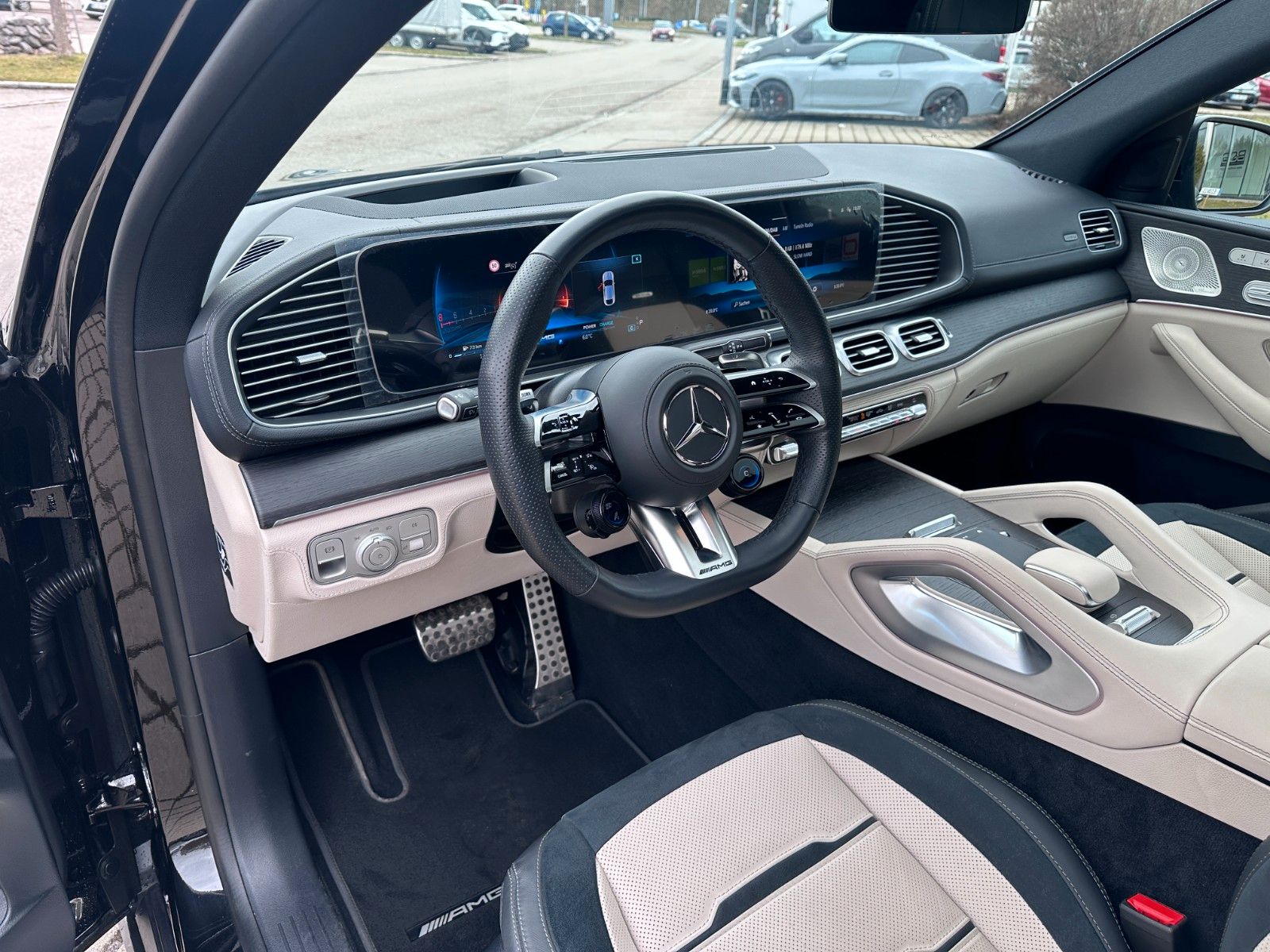 Fahrzeugabbildung Mercedes-Benz GLE 53 AMG 4M+ Cp PREM PLUS|MWST AUSW|UNFALLFREI