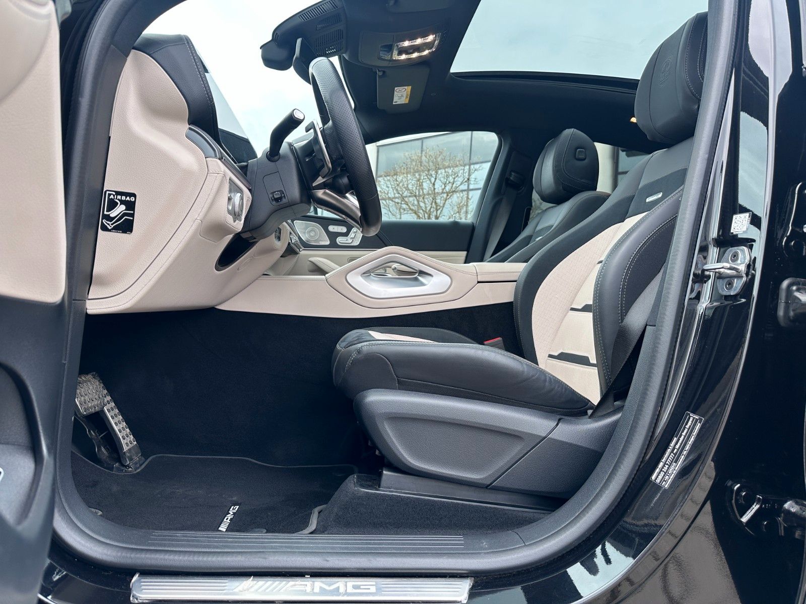 Fahrzeugabbildung Mercedes-Benz GLE 53 AMG 4M+ Cp PREM PLUS|MWST AUSW|UNFALLFREI