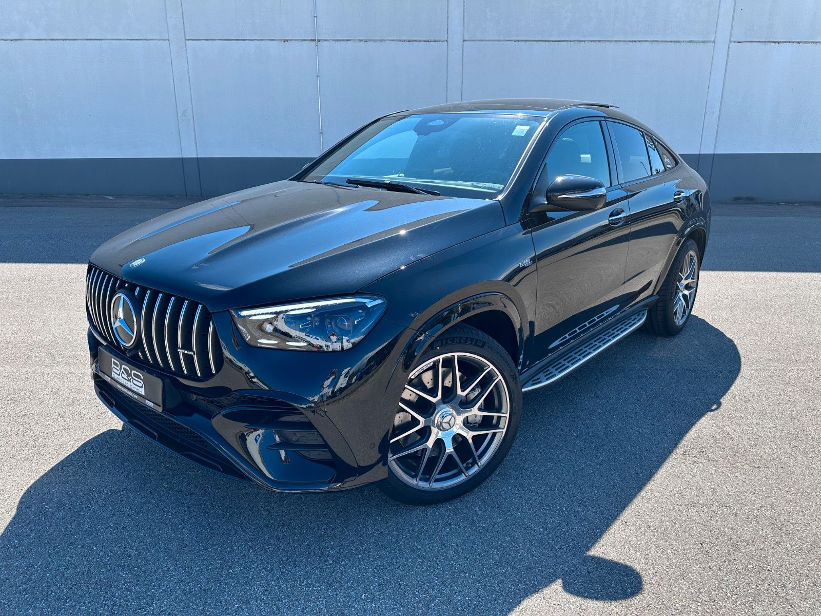Fahrzeugabbildung Mercedes-Benz GLE 53 AMG 4M+ Cp PREM PLUS|MWST AUSW|UNFALLFREI
