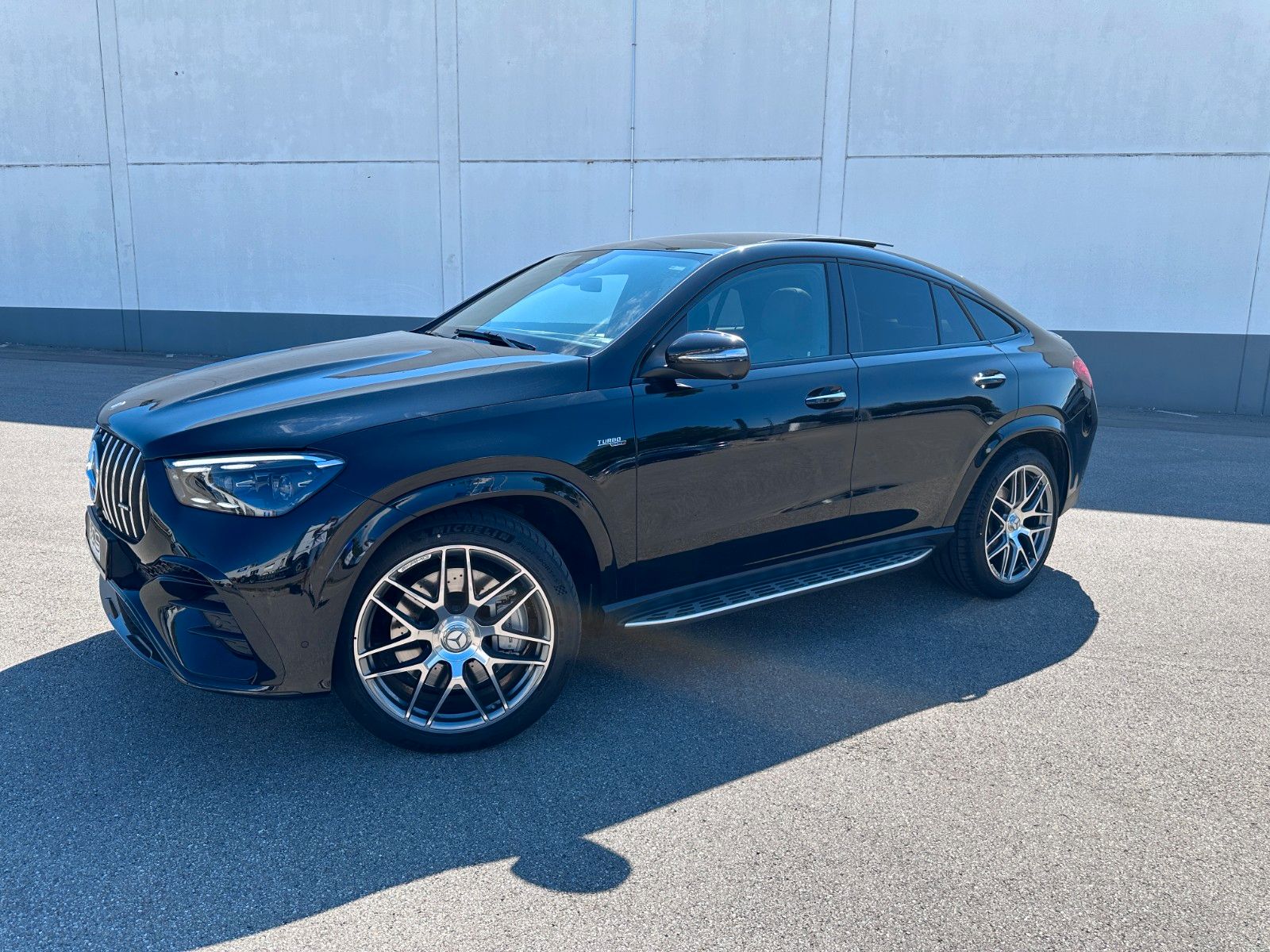 Fahrzeugabbildung Mercedes-Benz GLE 53 AMG 4M+ Cp PREM PLUS|MWST AUSW|UNFALLFREI