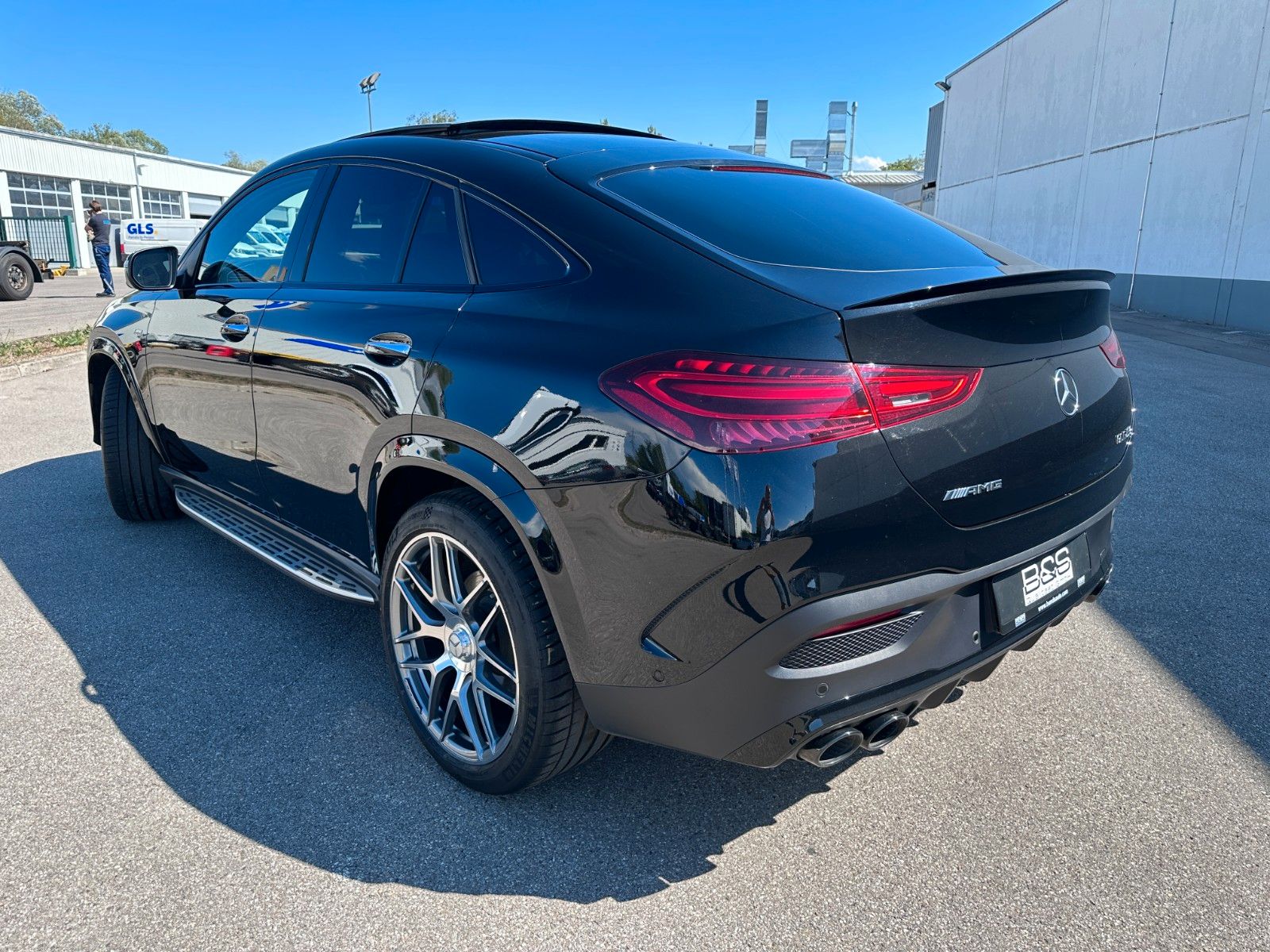 Fahrzeugabbildung Mercedes-Benz GLE 53 AMG 4M+ Cp PREM PLUS|MWST AUSW|UNFALLFREI