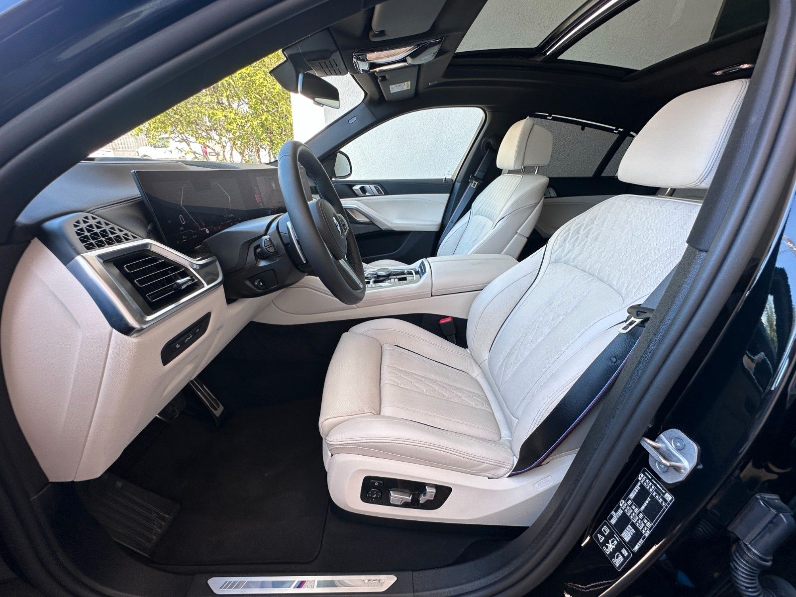 Fahrzeugabbildung BMW X6 40d xDr M Sport | VOLL | UNFALLFR | MWST AUSW