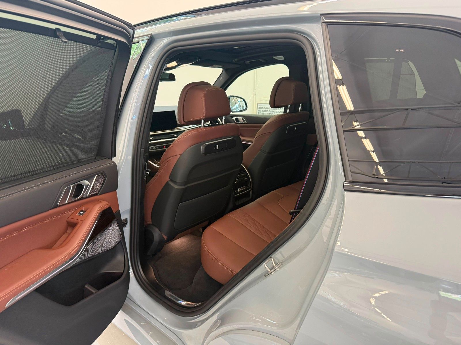 Fahrzeugabbildung BMW X5 30 d xDrive M Sport | Mwst Ausw| B&W | LUFT |