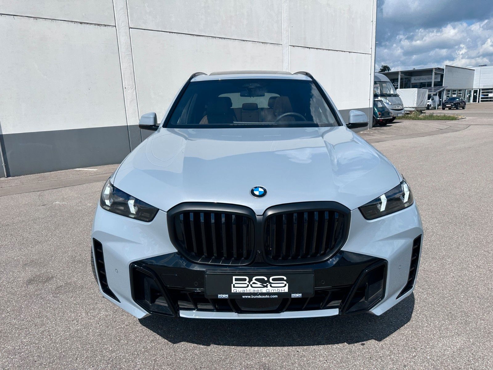 Fahrzeugabbildung BMW X5 30d xDrive M Sport ACC|HUD|PANO|HARMAN|LUFT|