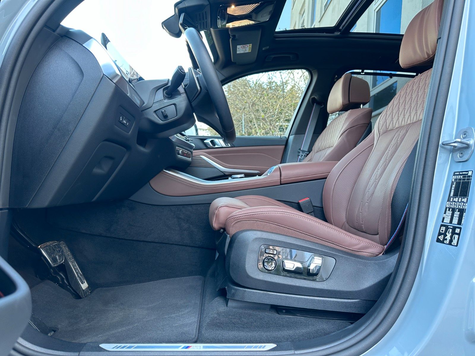 Fahrzeugabbildung BMW X5 30d xDrive M Sport ACC|HUD|PANO|HARMAN|LUFT|