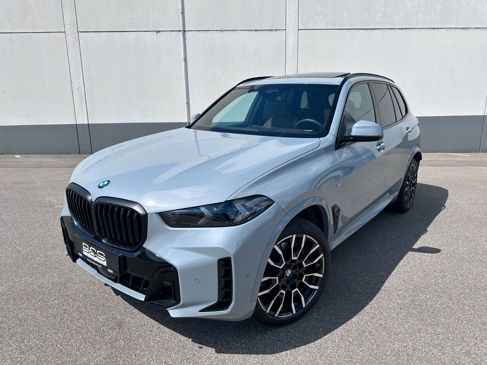 Fahrzeugabbildung BMW X5 30d xDrive M Sport ACC|HUD|PANO|HARMAN|LUFT|