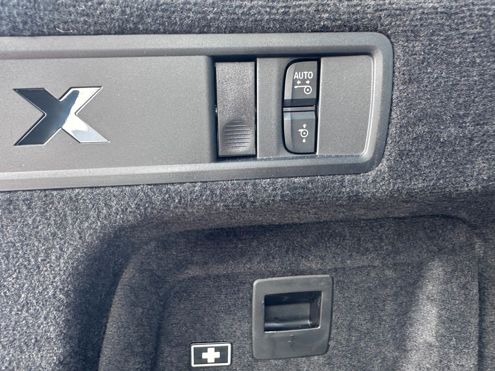 Fahrzeugabbildung BMW X5 30d xDrive M Sport ACC|HUD|PANO|HARMAN|LUFT|