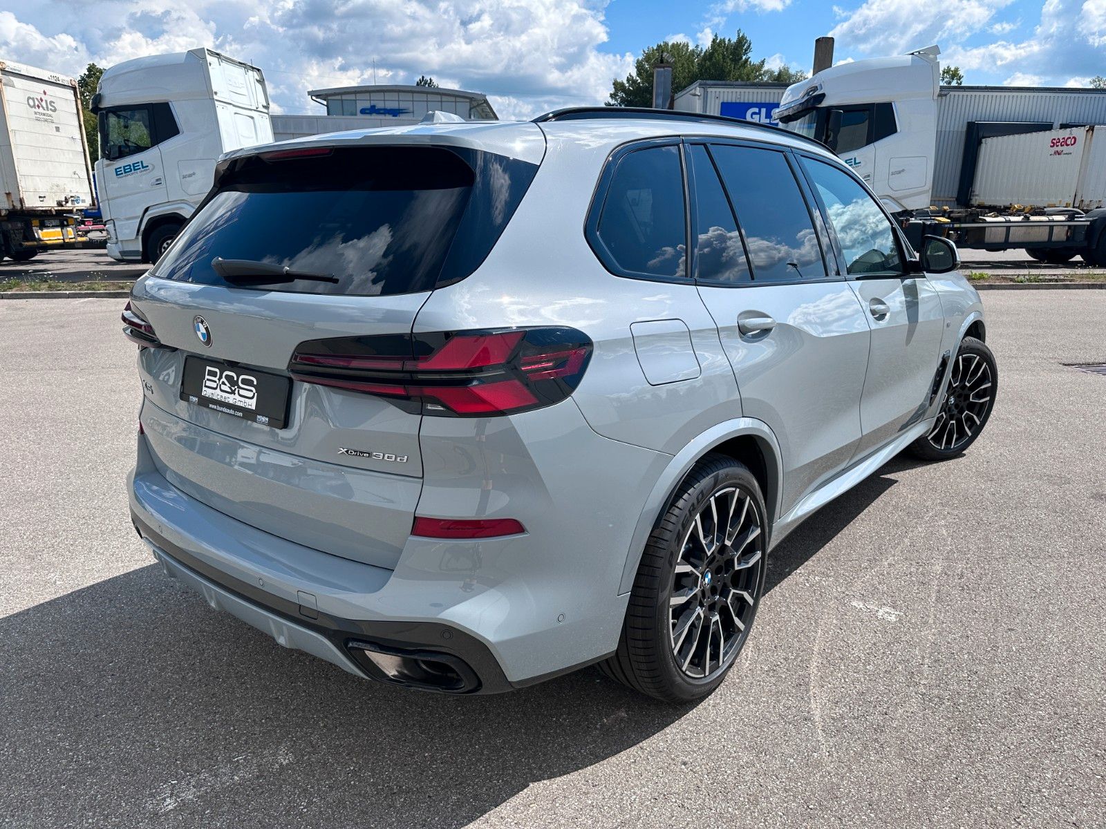 Fahrzeugabbildung BMW X5 30d xDrive M Sport ACC|HUD|PANO|HARMAN|LUFT|