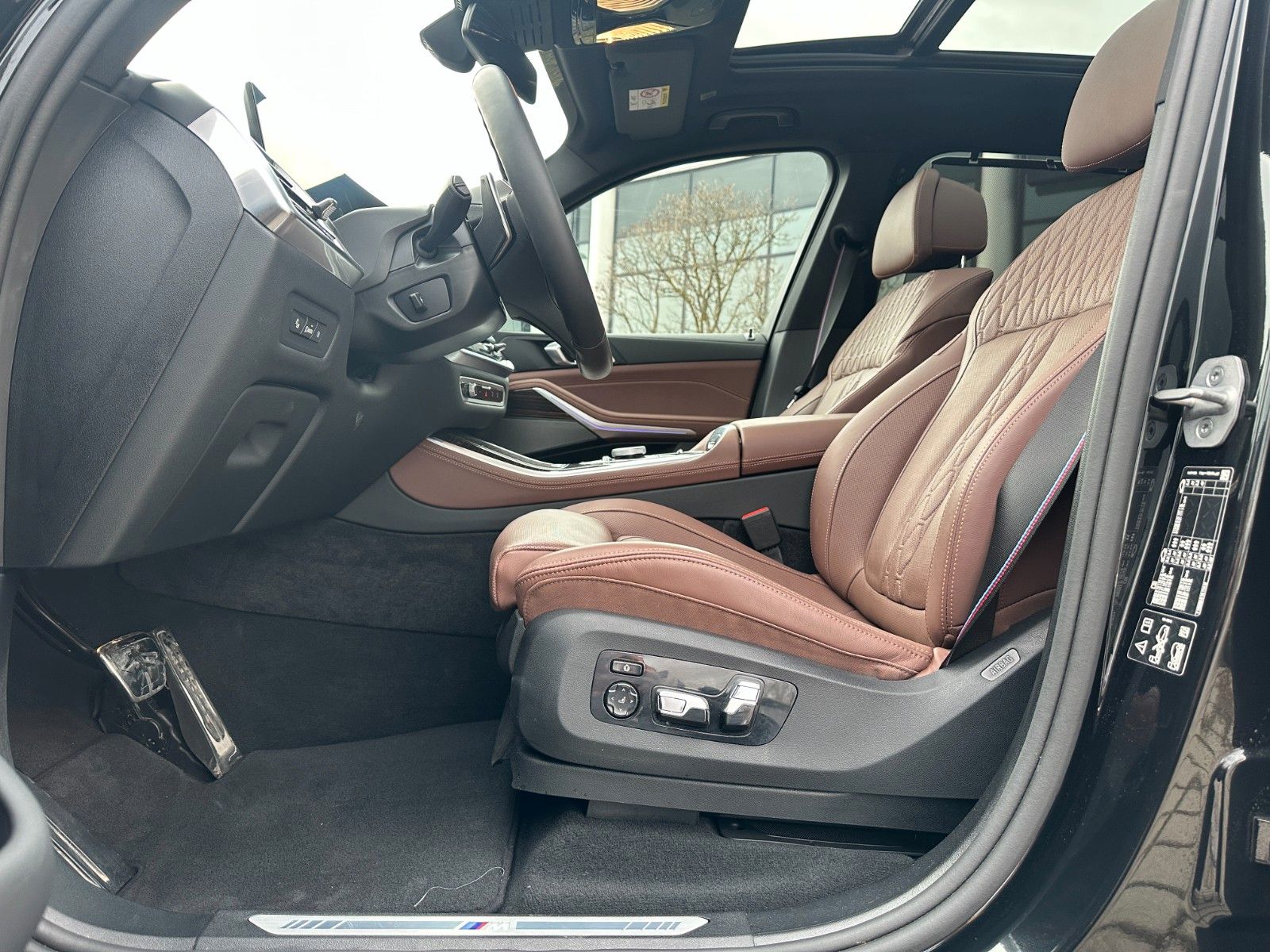 Fahrzeugabbildung BMW X5 30d xDr M Sport HUD|PANO|HARMAN|LUFT|AHK|