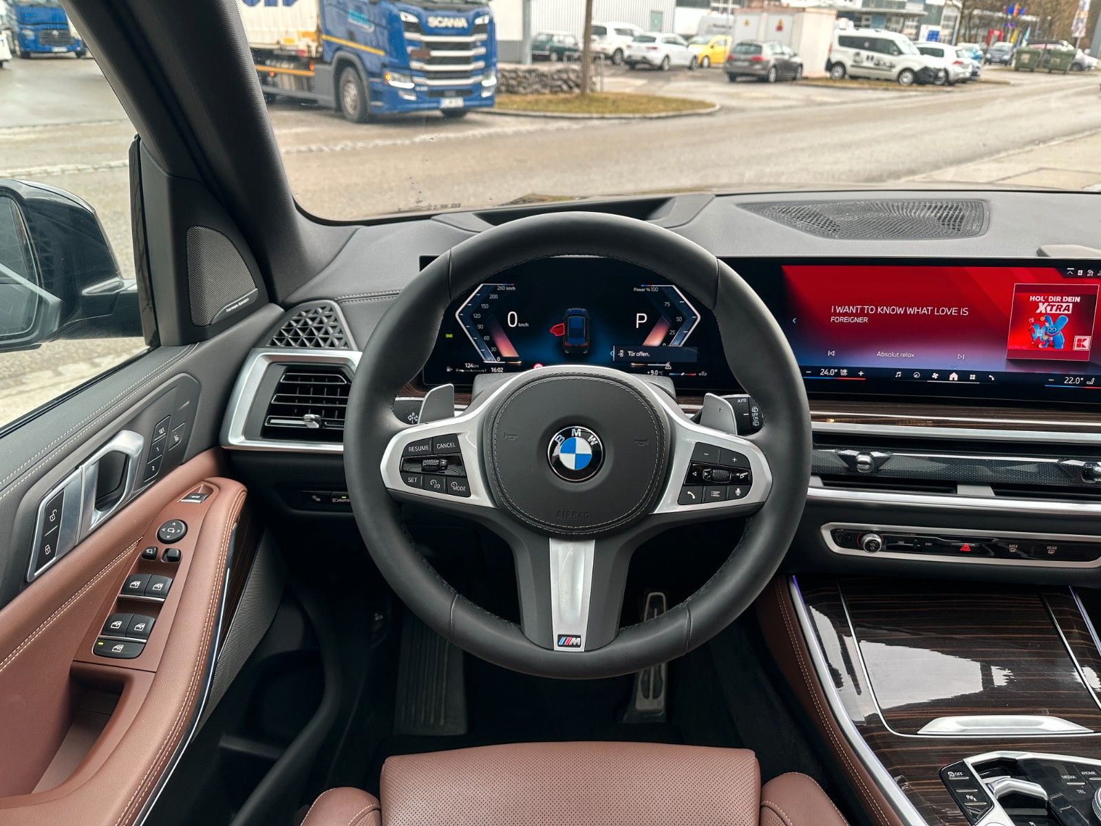 Fahrzeugabbildung BMW X5 30d xDr M Sport HUD|PANO|HARMAN|LUFT|AHK|