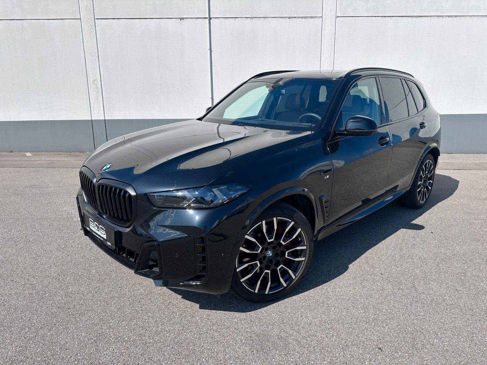 Fahrzeugabbildung BMW X5 30d xDr M Sport HUD|PANO|HARMAN|LUFT|AHK|