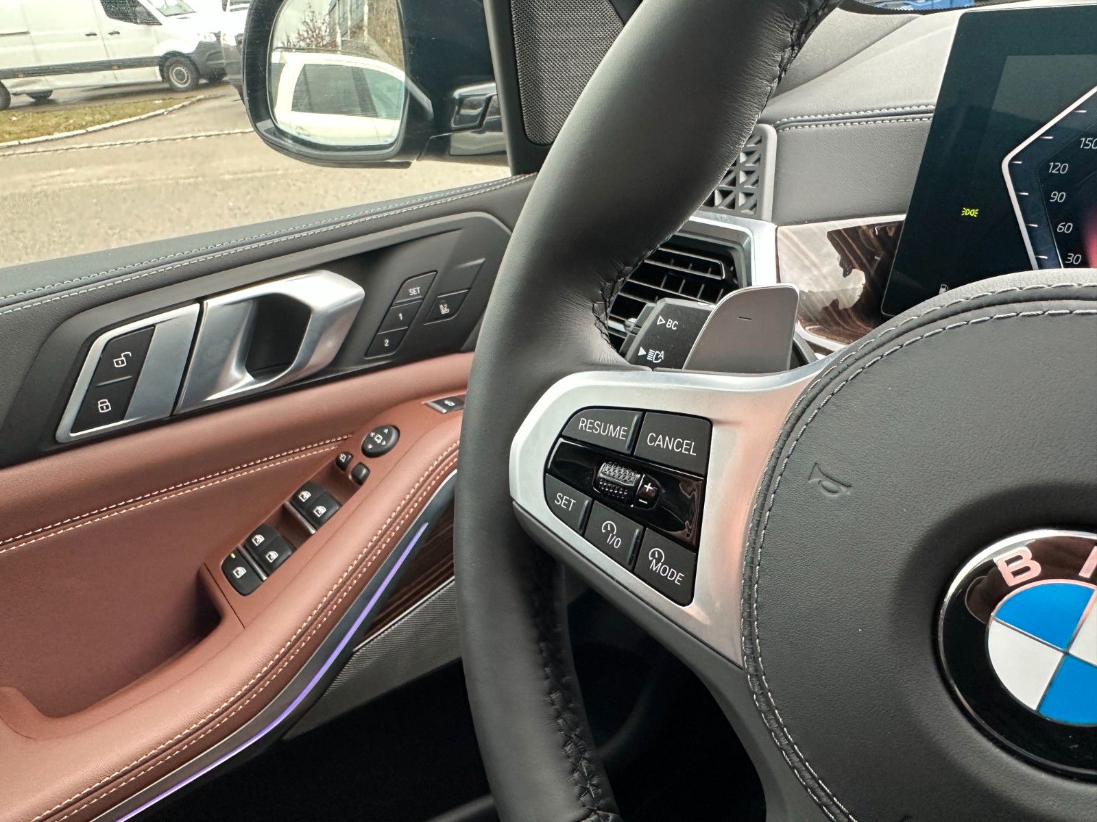 Fahrzeugabbildung BMW X5 30d xDr M Sport HUD|PANO|HARMAN|LUFT|AHK|