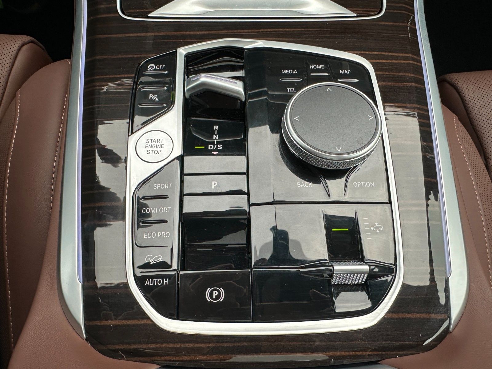 Fahrzeugabbildung BMW X5 30d xDr M Sport HUD|PANO|HARMAN|LUFT|AHK|