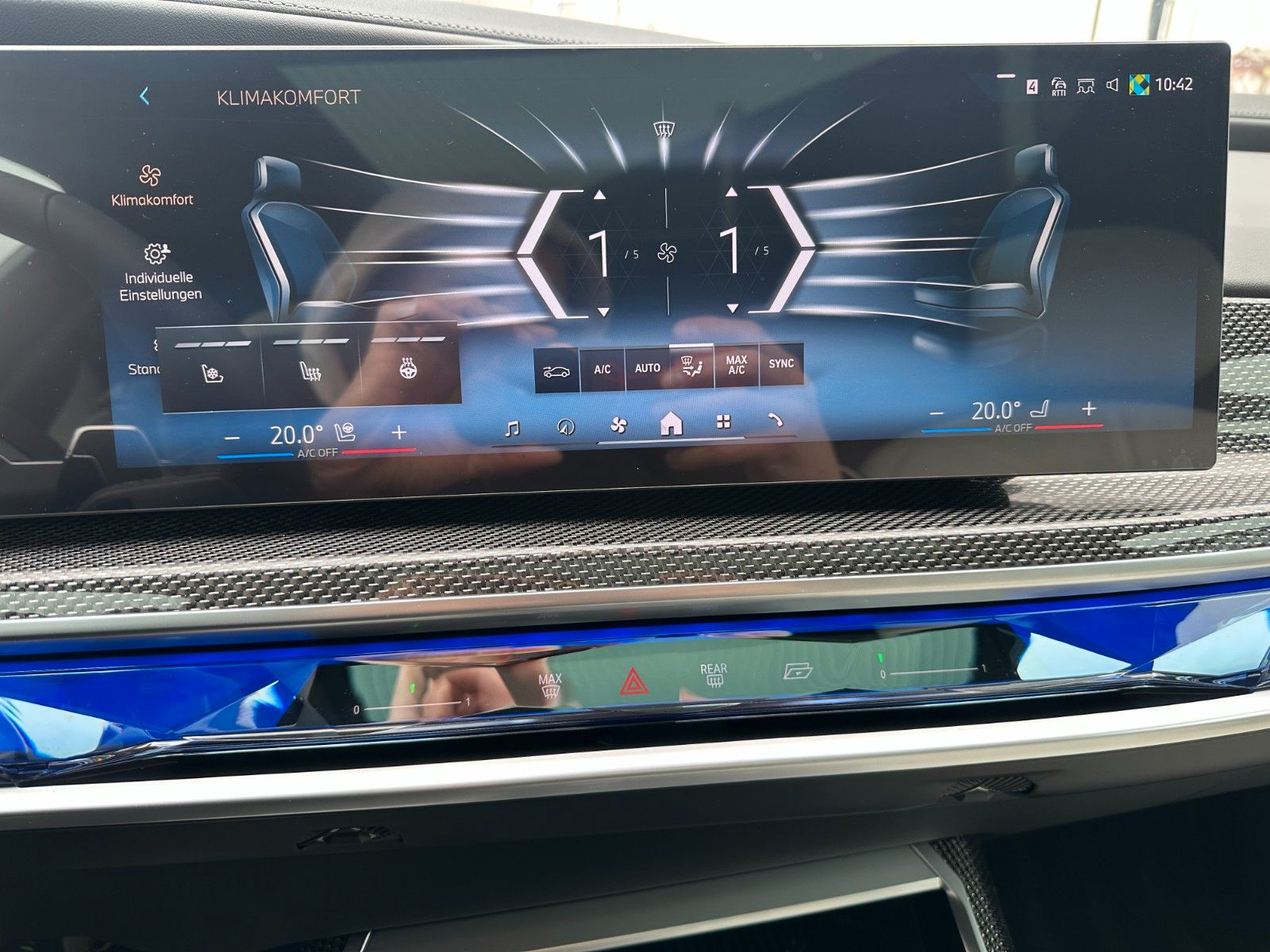 Fahrzeugabbildung BMW 740d xDrive M Sport TV|Aut.Tür|SkyL|B&W|Luft|