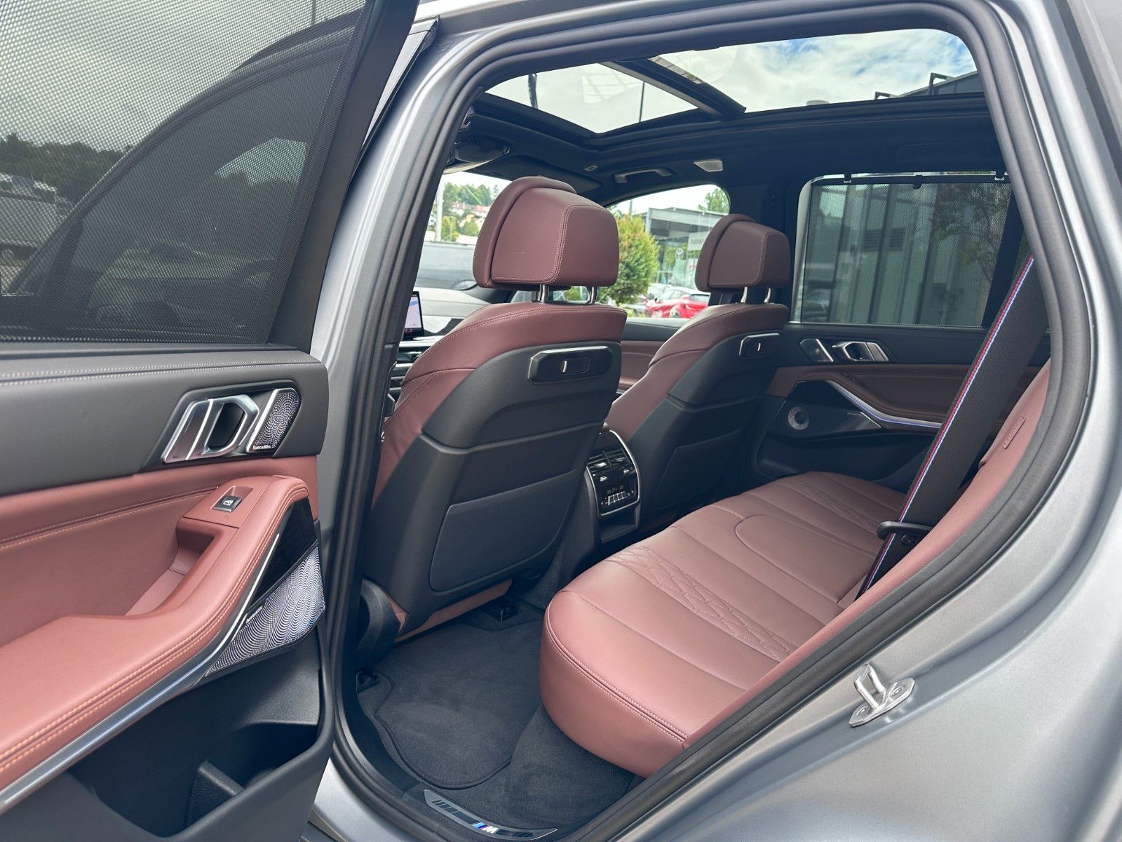 Fahrzeugabbildung BMW X5 40 d xDrive M Sport | VOLL | MWST AUSW | B&W