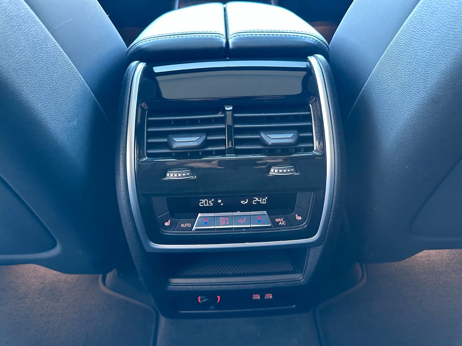 Fahrzeugabbildung BMW X7 xDrive 40 d M Sport ACC|HUD|SKYL|H&K|LUFT|AHK