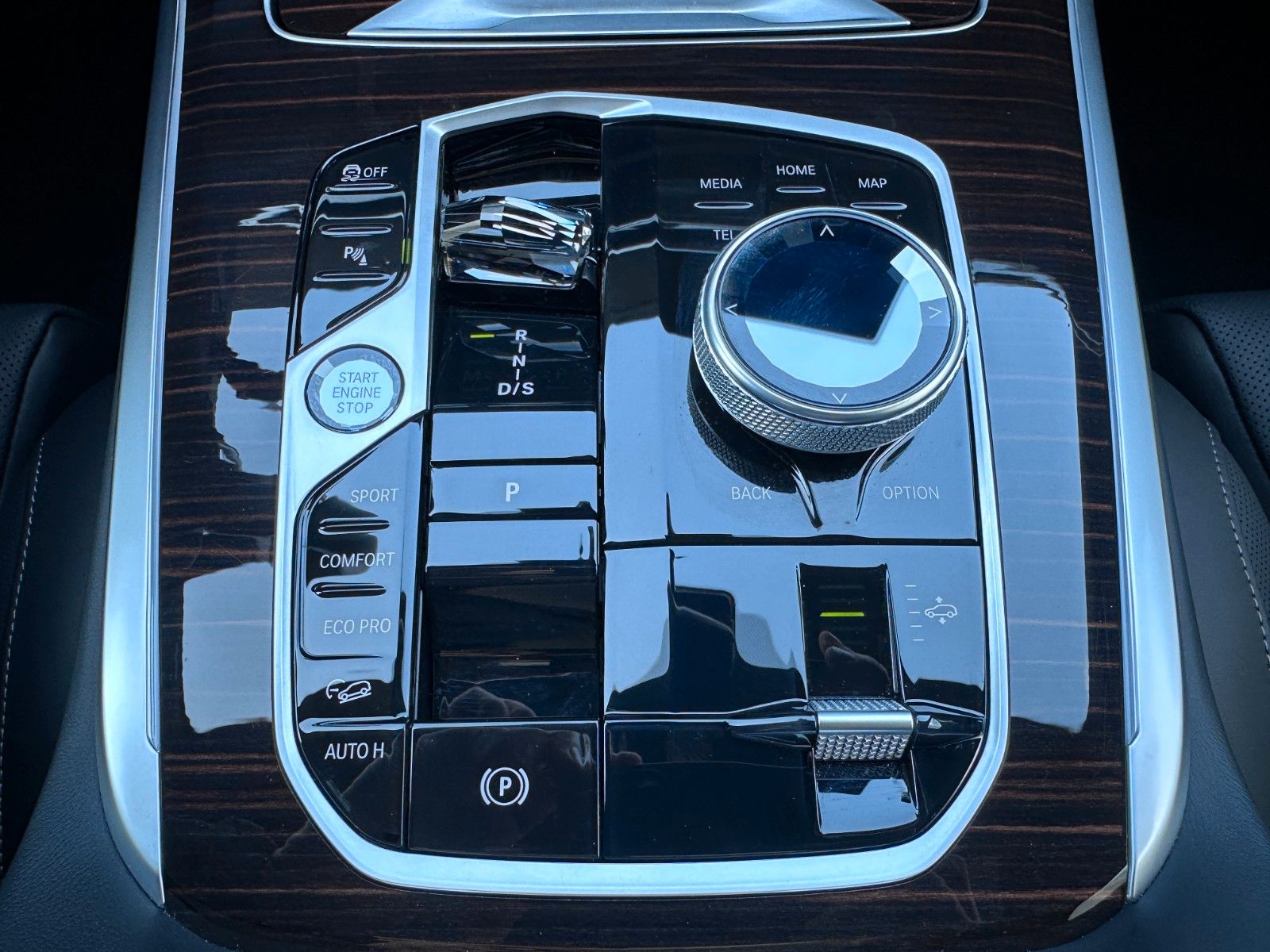 Fahrzeugabbildung BMW X7 xDrive 40 d M Sport ACC|HUD|SKYL|H&K|LUFT|AHK