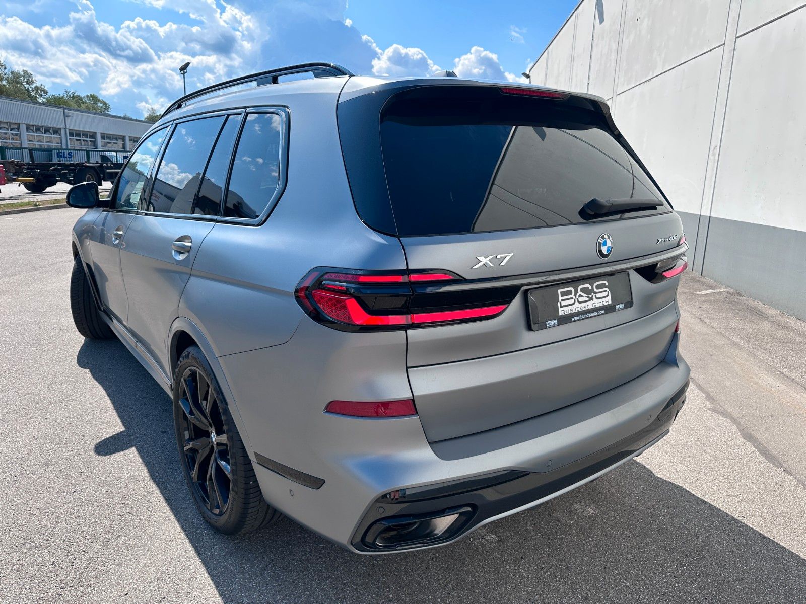 Fahrzeugabbildung BMW X7 xDrive 40 d M Sport ACC|HUD|SKYL|H&K|LUFT|AHK