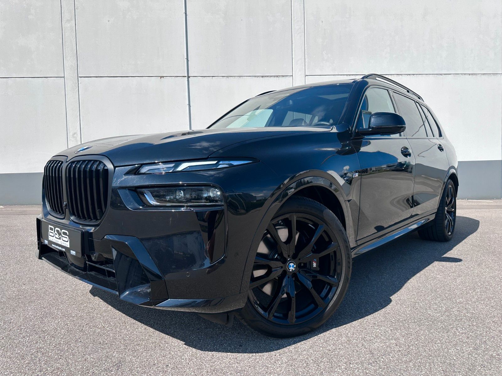 BMW X7 xDr 40d M Sport Pro|Aktivlenk|SkyL|AHK|BEIGE|