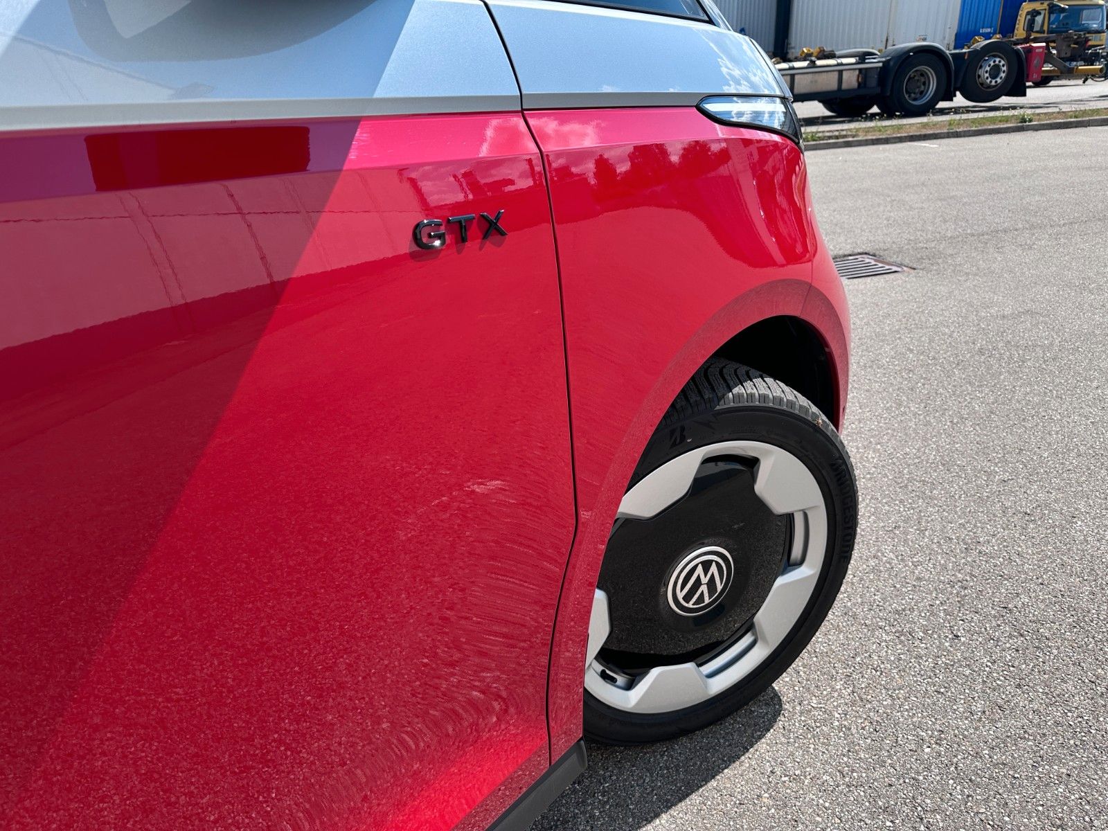 Fahrzeugabbildung Volkswagen ID.Buzz GTX LANG 4M | 6 SITZ|UNFALLFR|DEUTSCH FZ