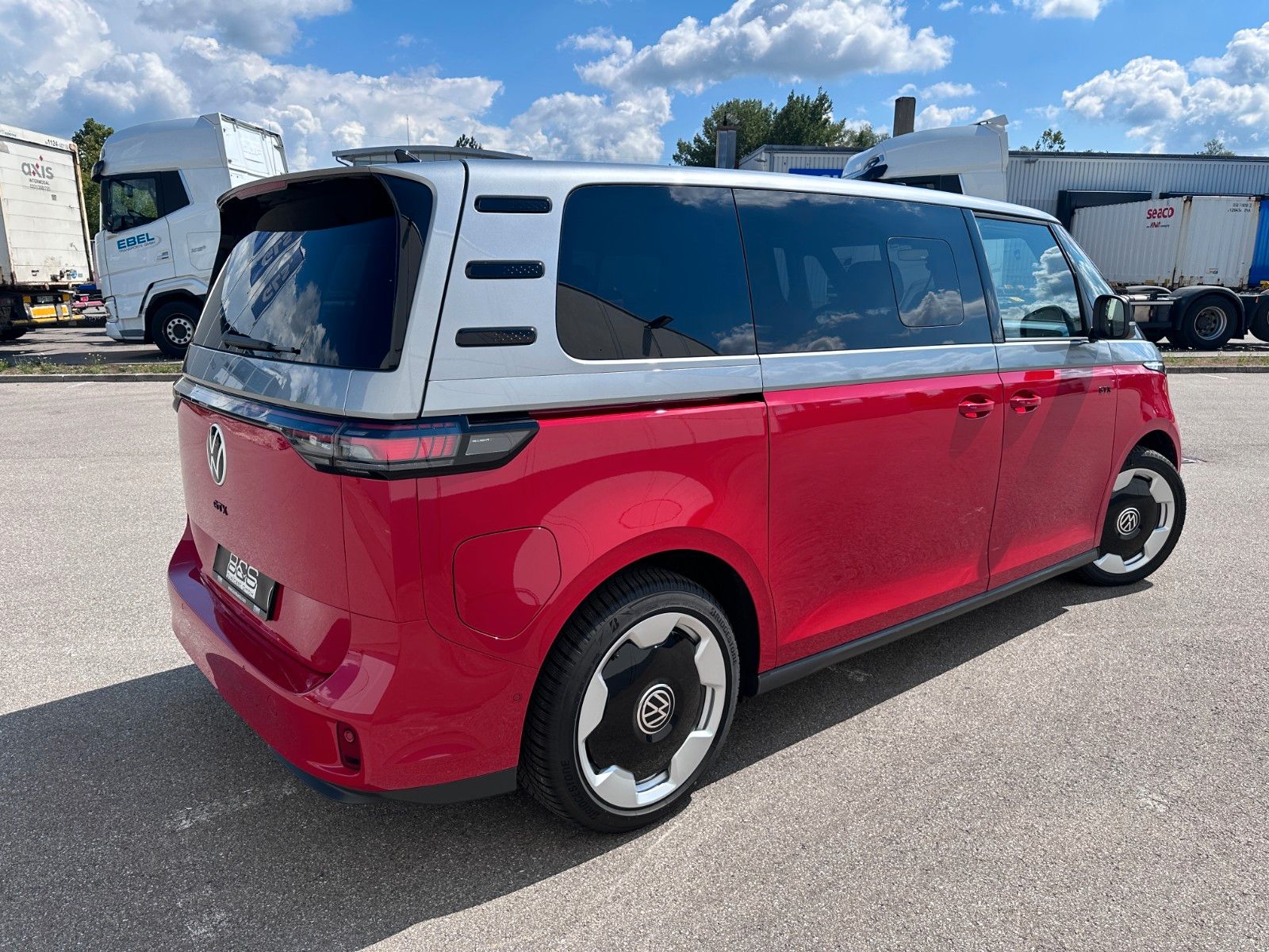 Fahrzeugabbildung Volkswagen ID.Buzz GTX LANG 4M | 6 SITZ|UNFALLFR|DEUTSCH FZ