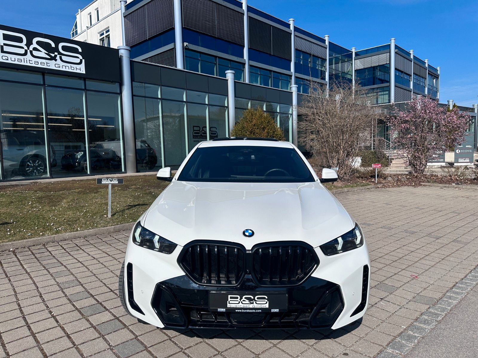 Fahrzeugabbildung BMW X6 30d xDr M Sport|ACC|HUD|PANO|HARMAN|AHK|
