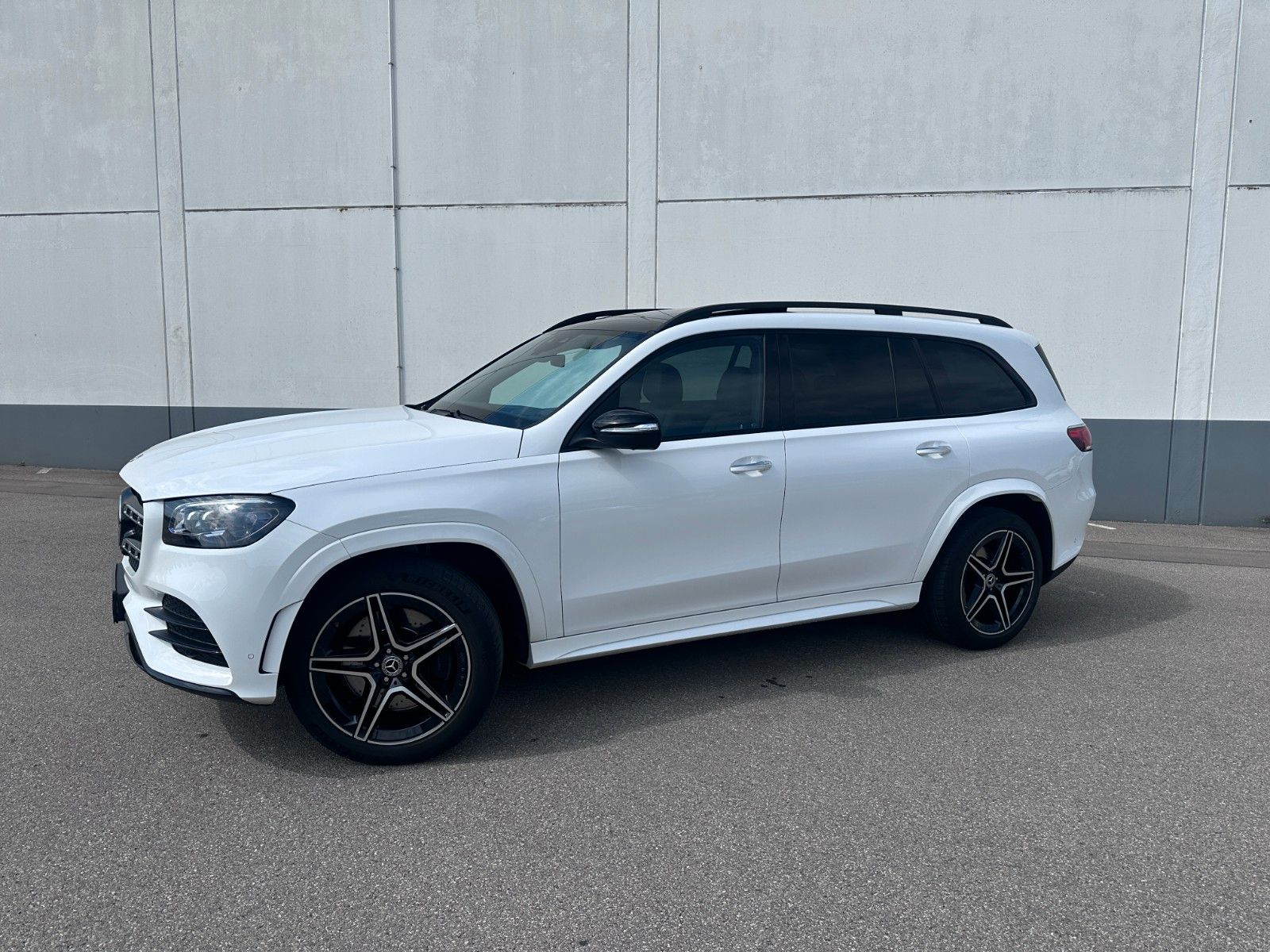 Fahrzeugabbildung Mercedes-Benz GLS 400 d 4Matic AMG|BURM|AIRMATIC|HUD|AHK|PANO|