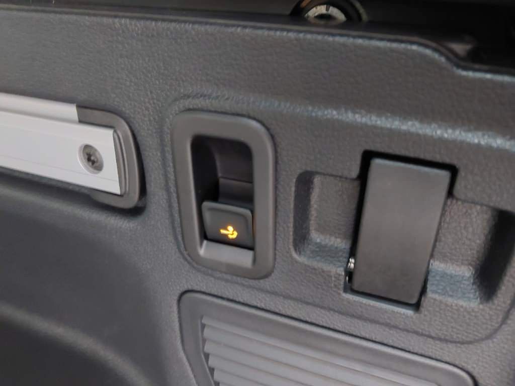 Fahrzeugabbildung Volkswagen Touran Comfortlinel|Deutsch.Fzg.l7 SitzlPanolAHK