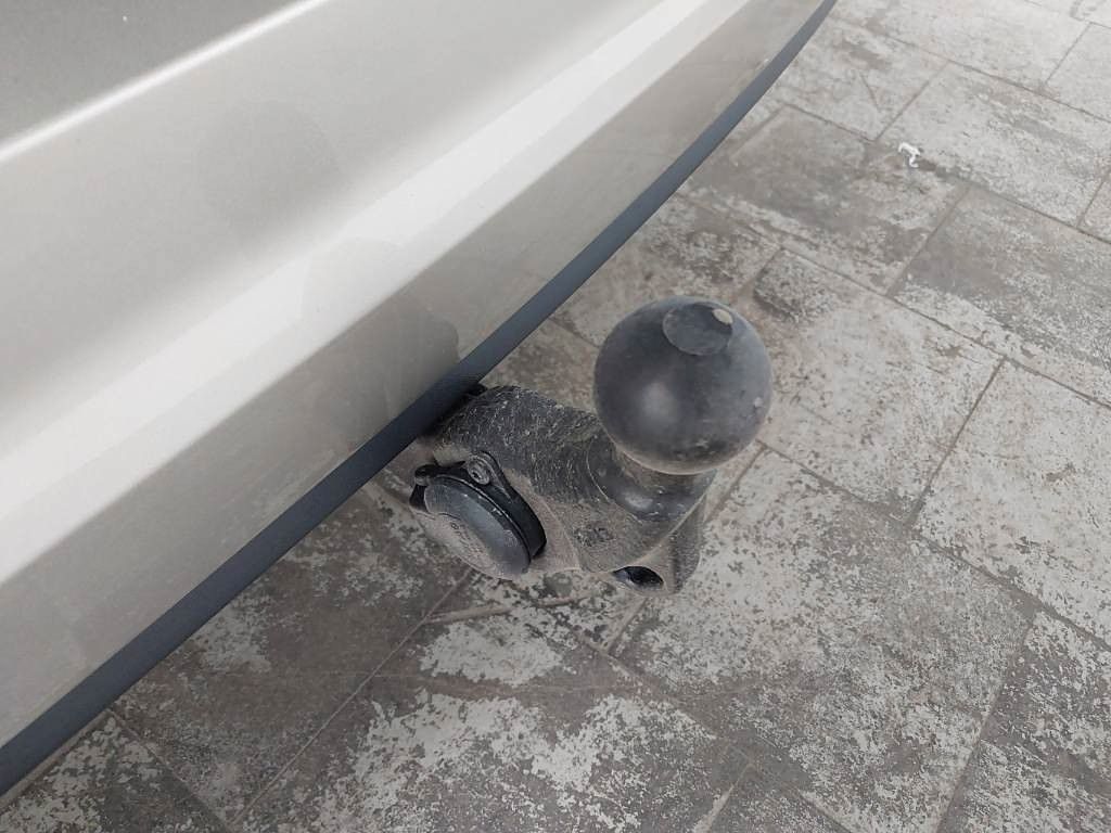 Fahrzeugabbildung Volkswagen Touran Comfortlinel|Deutsch.Fzg.l7 SitzlPanolAHK