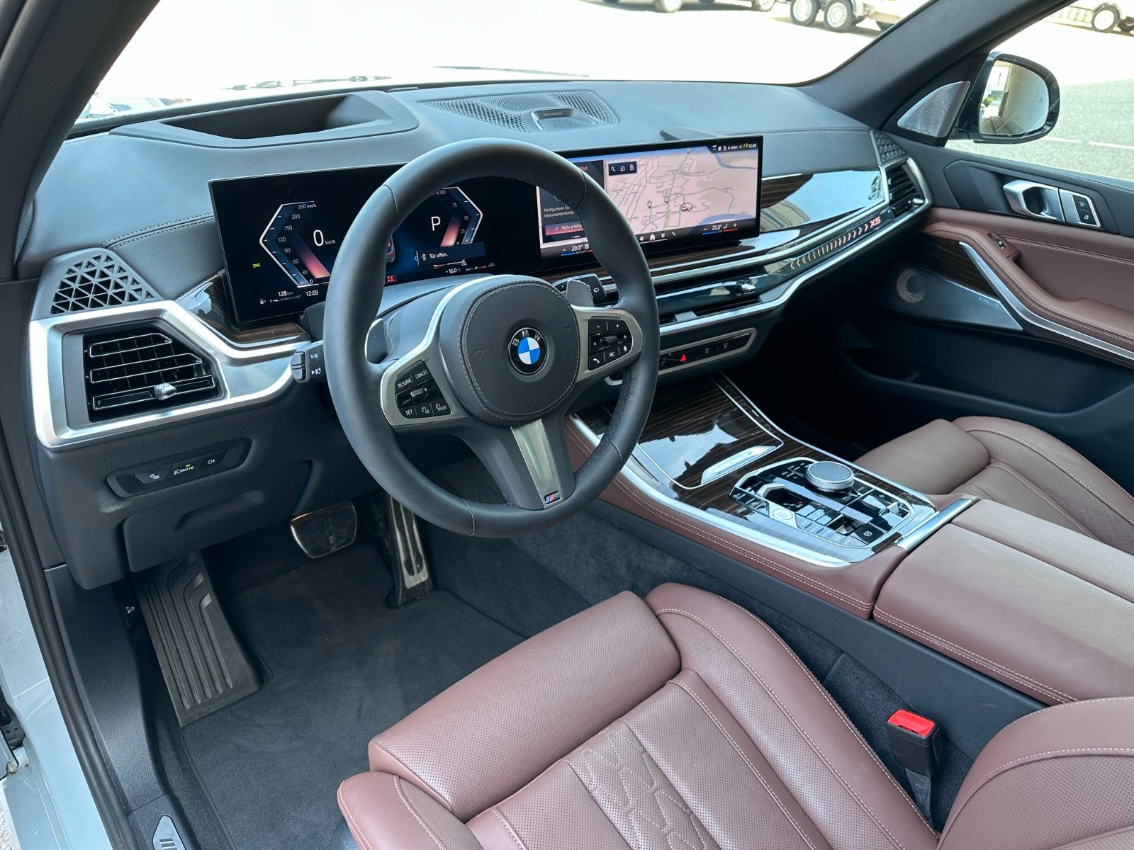 Fahrzeugabbildung BMW X5 30 d xDrive M Sport | Mwst Ausw| B&W | LUFT |