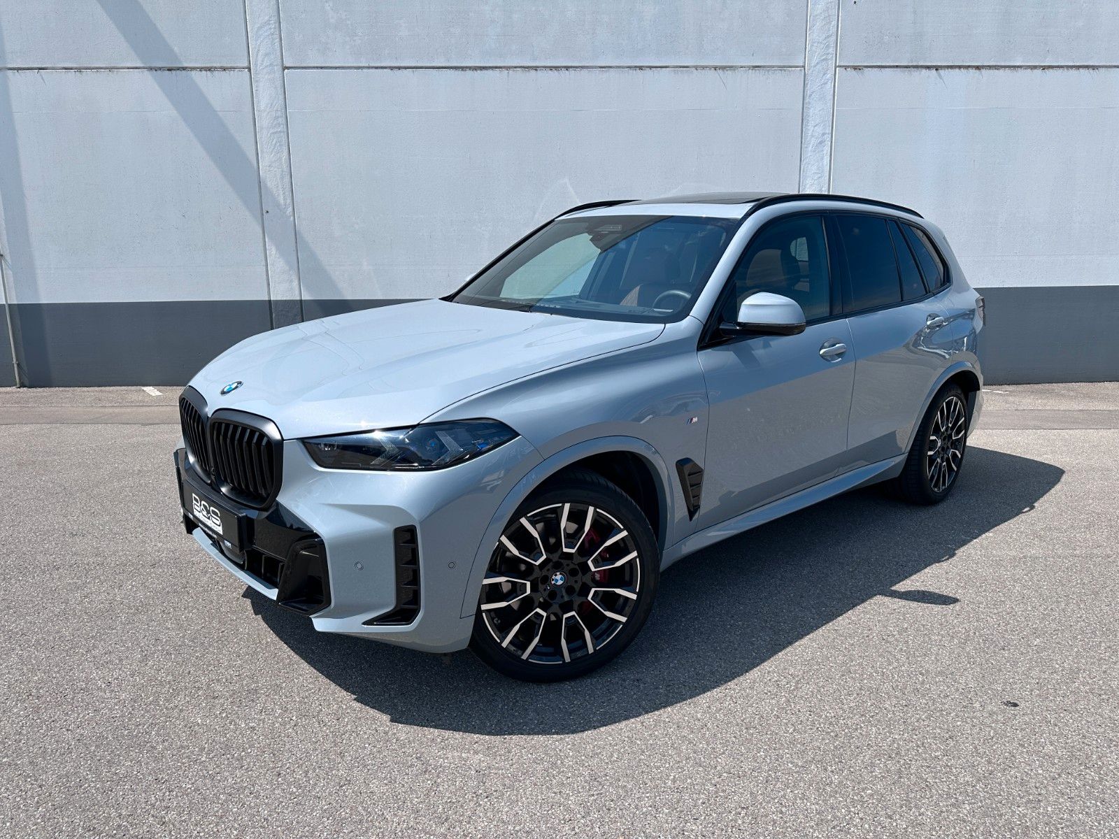 Fahrzeugabbildung BMW X5 30 d xDrive M Sport | Mwst Ausw| B&W | LUFT |