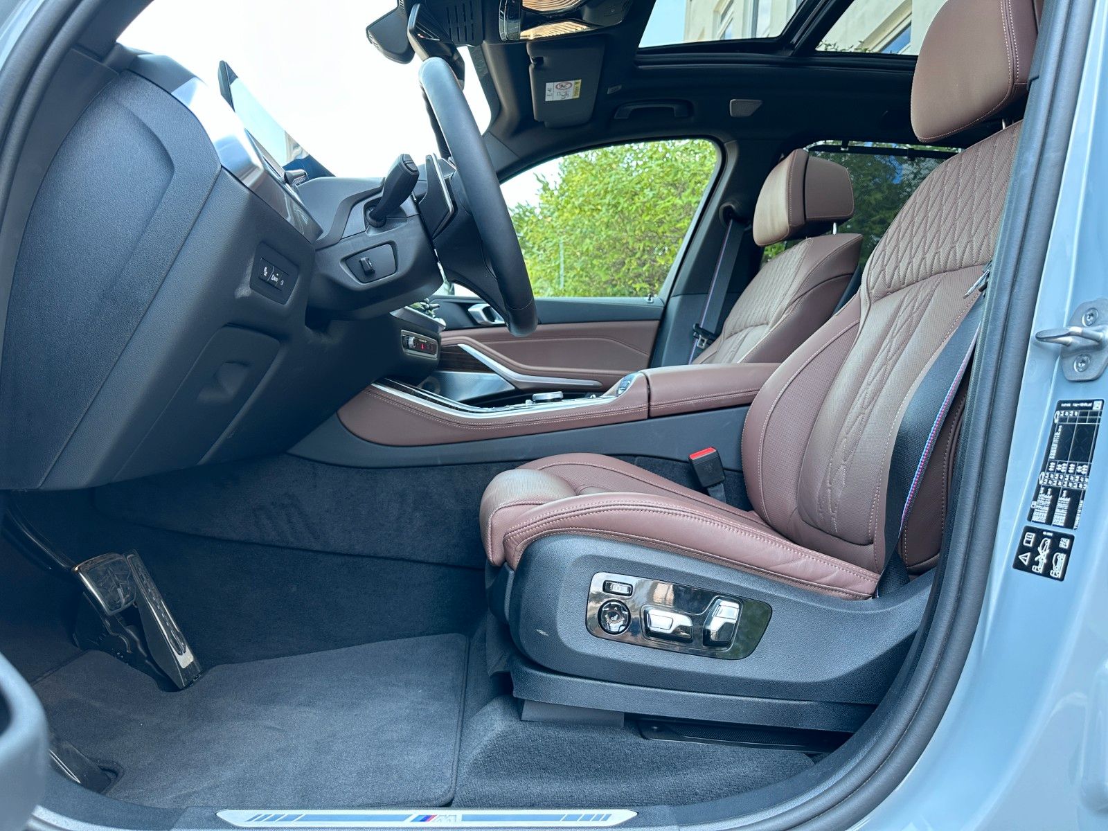 Fahrzeugabbildung BMW X5 30 d xDrive M Sport | Mwst Ausw| B&W | LUFT |