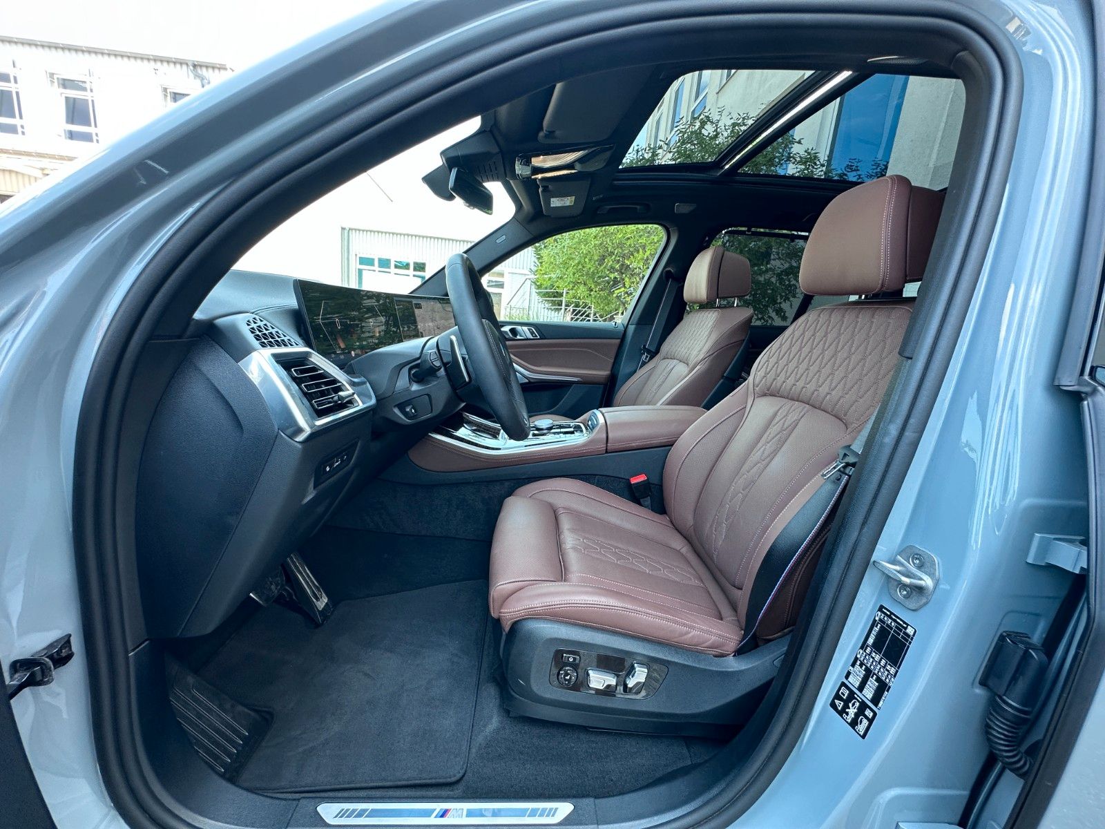 Fahrzeugabbildung BMW X5 30 d xDrive M Sport | Mwst Ausw| B&W | LUFT |