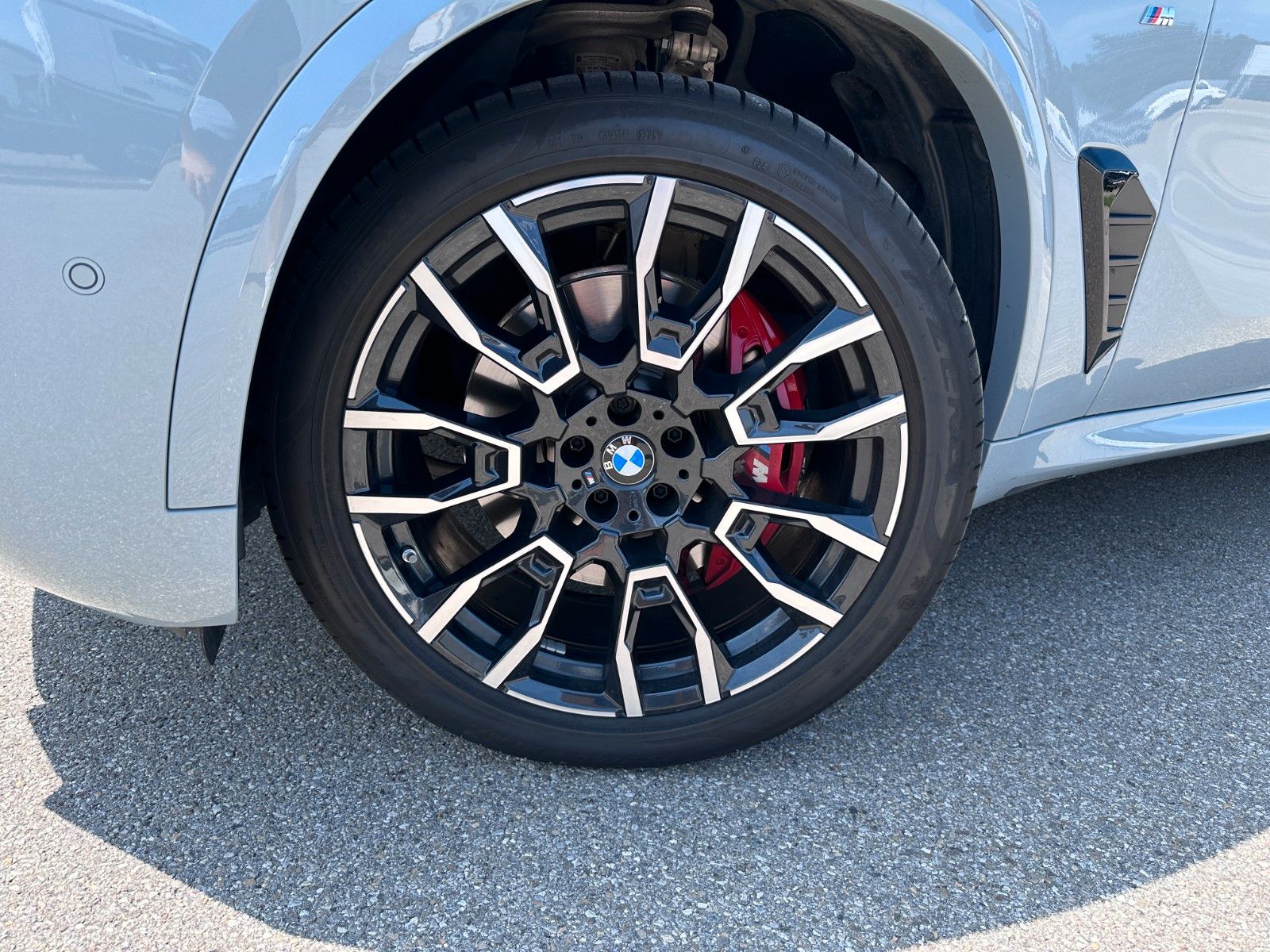 Fahrzeugabbildung BMW X5 30 d xDrive M Sport | Mwst Ausw| B&W | LUFT |