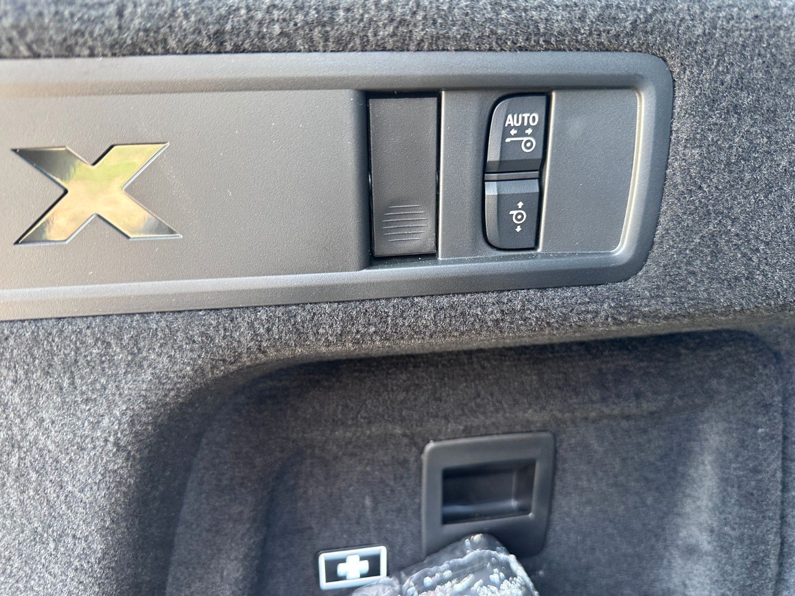 Fahrzeugabbildung BMW X5 30 d xDrive M Sport | Mwst Ausw| B&W | LUFT |