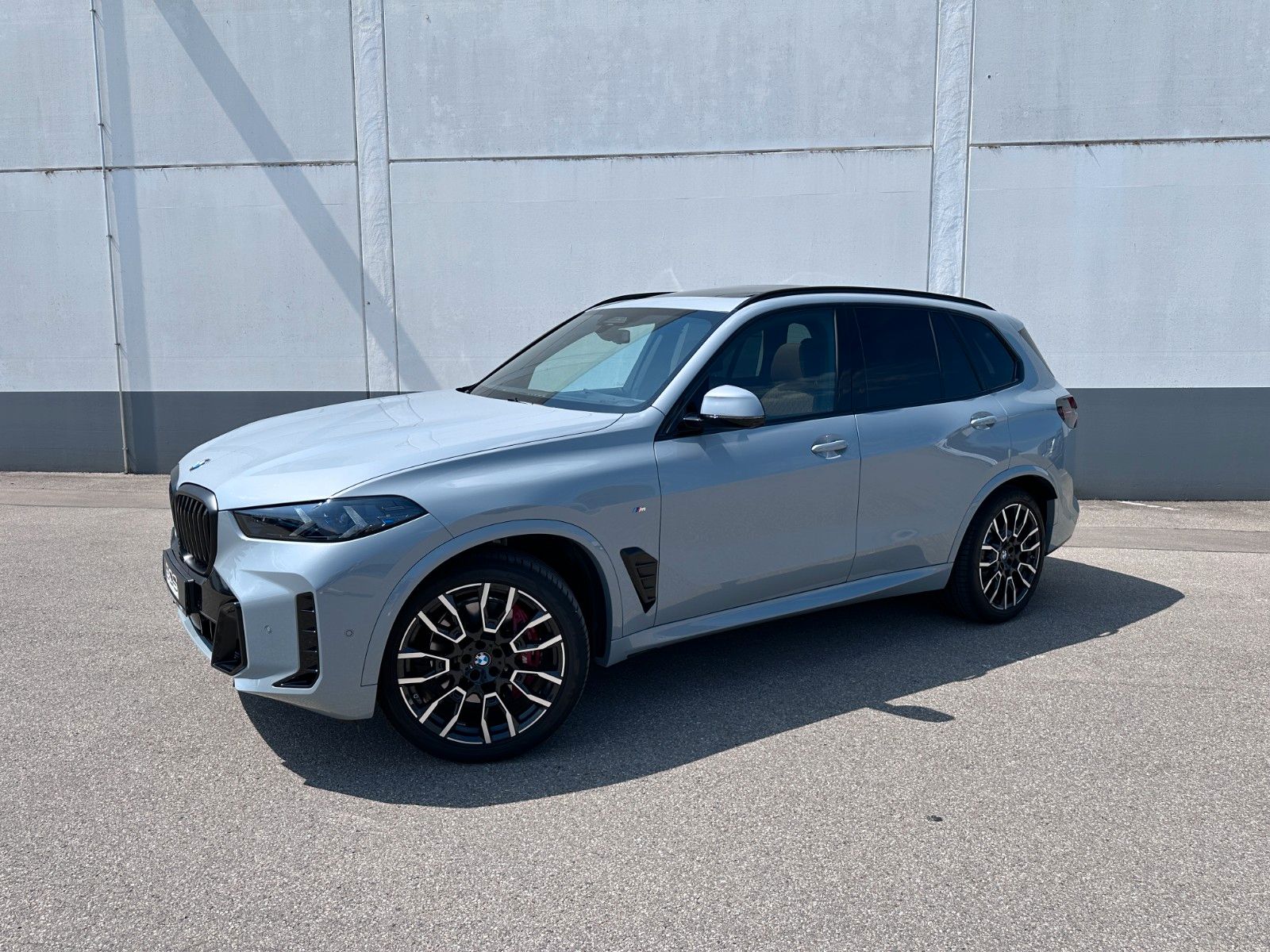 Fahrzeugabbildung BMW X5 30 d xDrive M Sport | Mwst Ausw| B&W | LUFT |