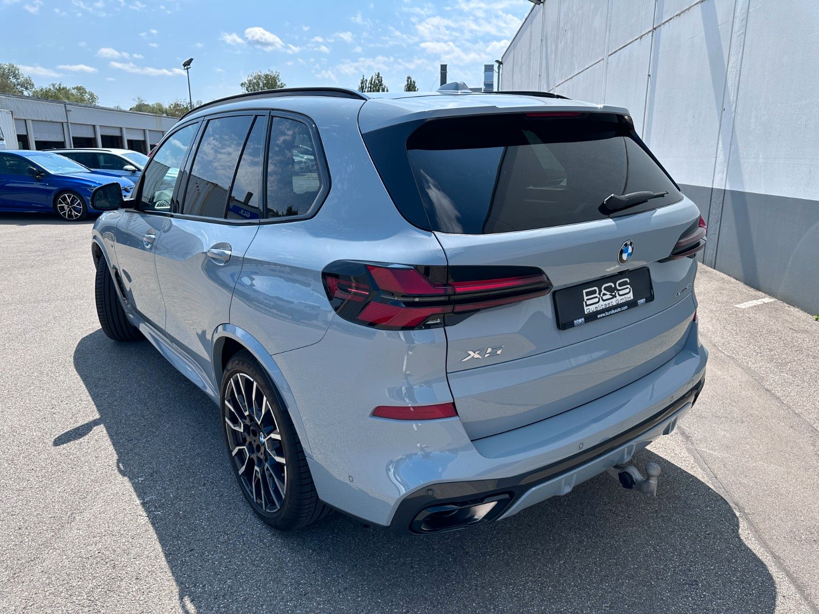 Fahrzeugabbildung BMW X5 30 d xDrive M Sport | Mwst Ausw| B&W | LUFT |