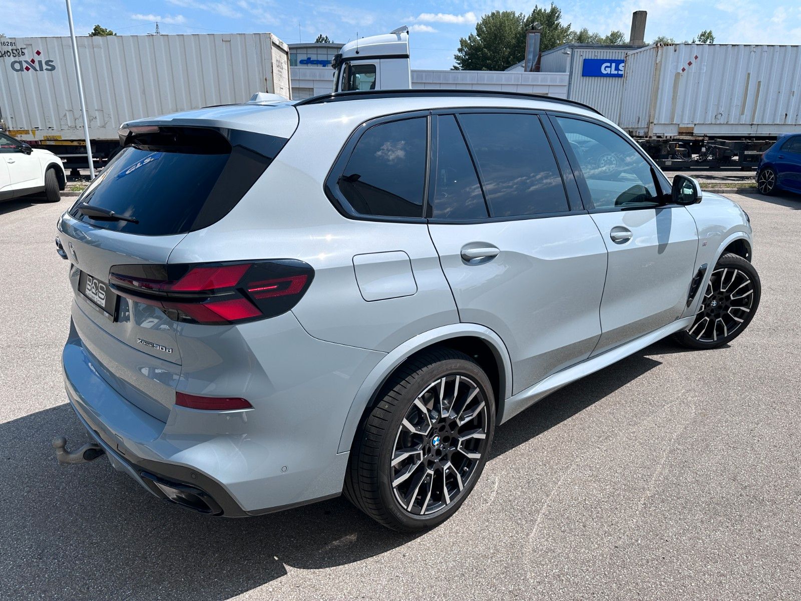 Fahrzeugabbildung BMW X5 30 d xDrive M Sport | Mwst Ausw| B&W | LUFT |