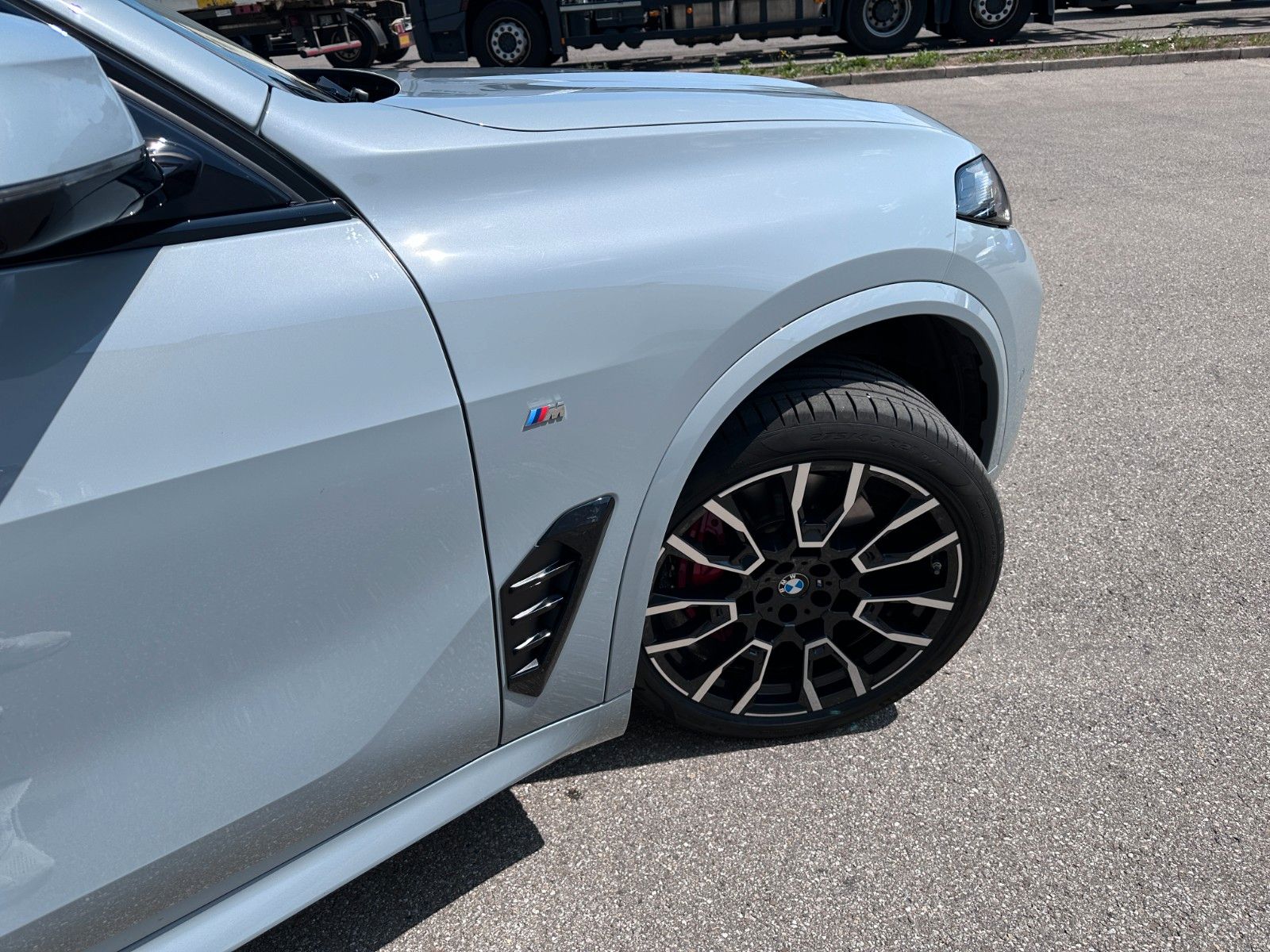 Fahrzeugabbildung BMW X5 30 d xDrive M Sport | Mwst Ausw| B&W | LUFT |
