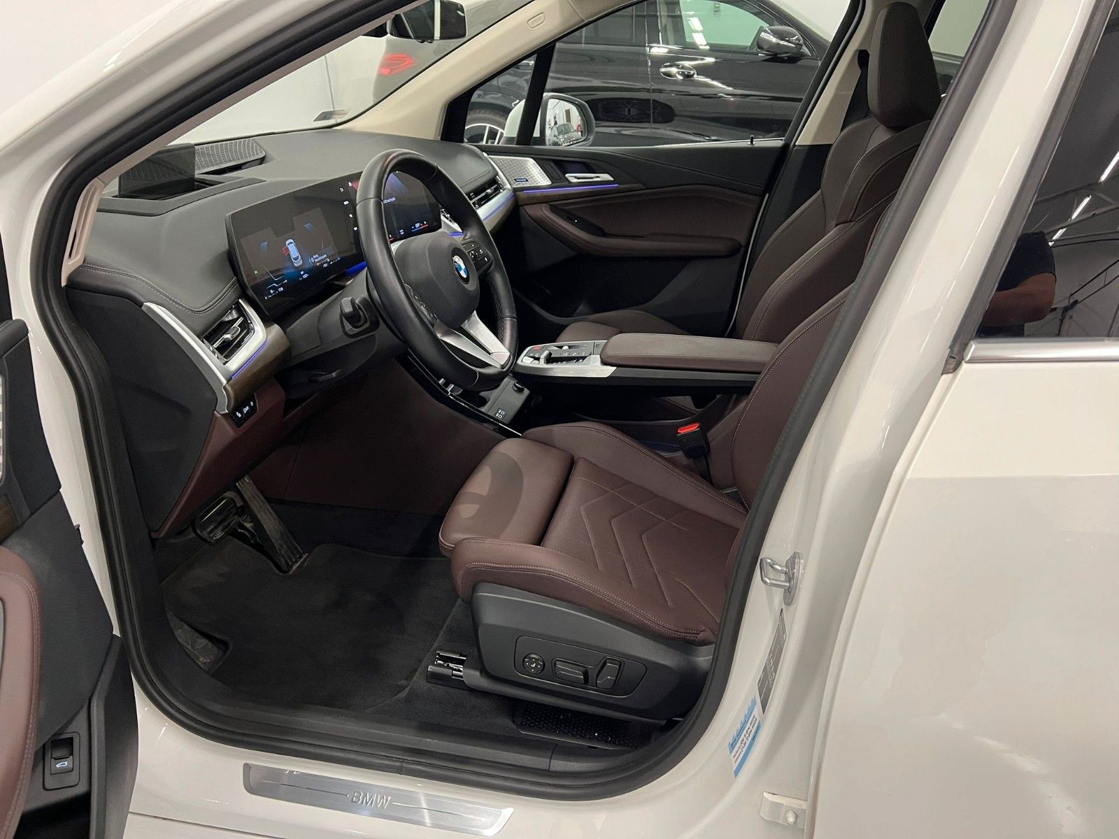 Fahrzeugabbildung BMW 223i Active Tour| Luxury Line| Mwst Ausweisbar
