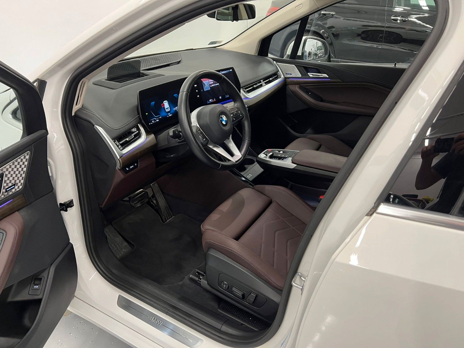 Fahrzeugabbildung BMW 223i Active Tour| Luxury Line| Mwst Ausweisbar