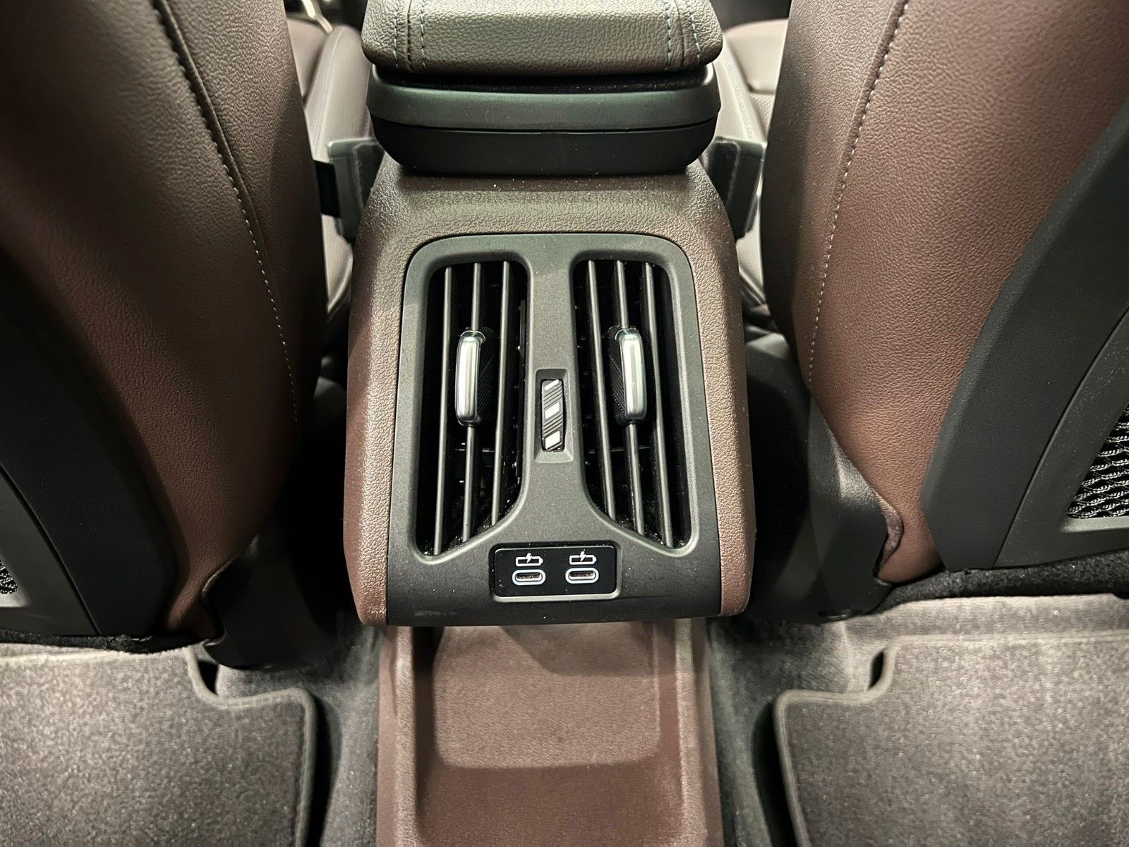 Fahrzeugabbildung BMW 223i Active Tour| Luxury Line| Mwst Ausweisbar