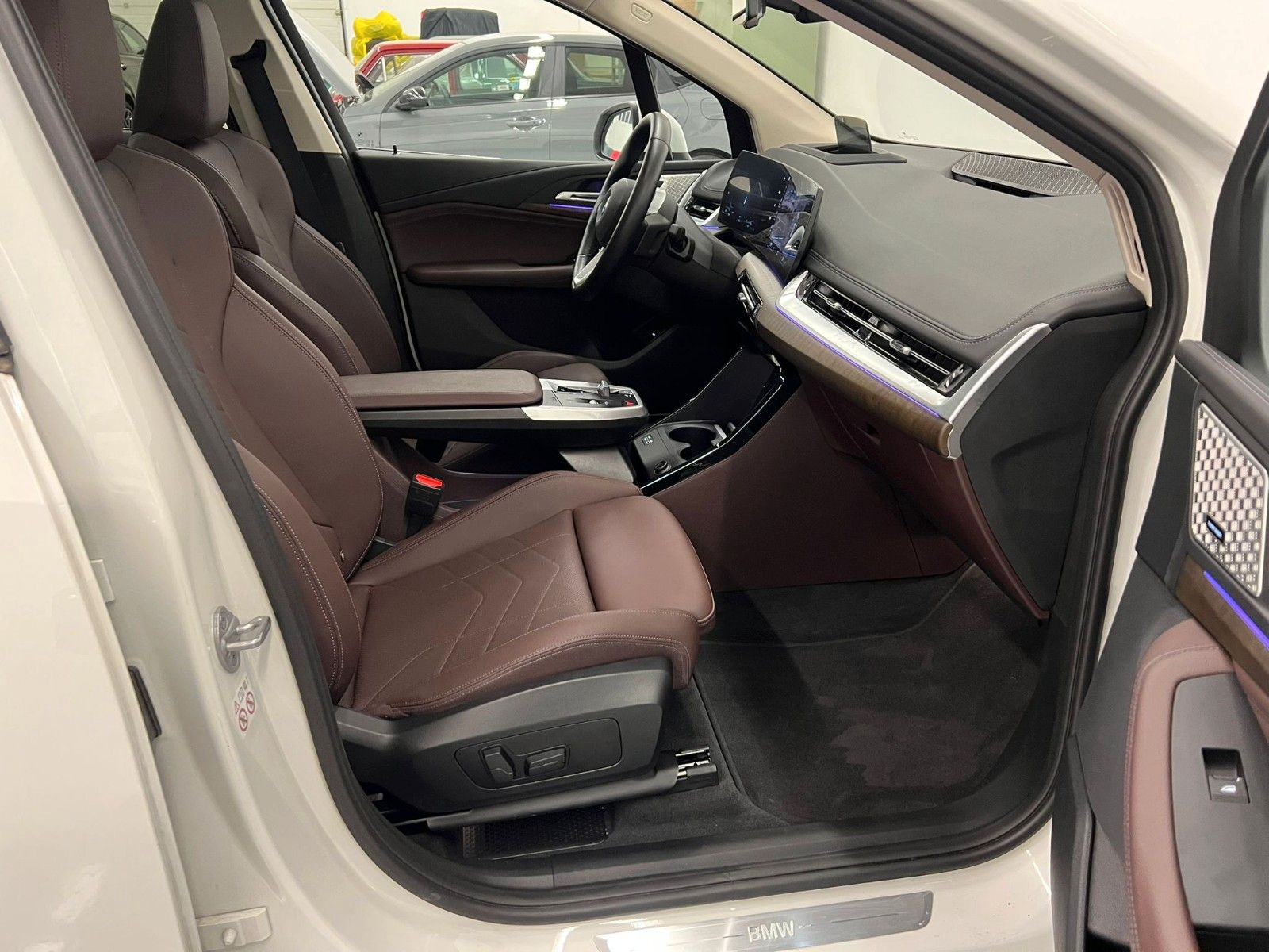 Fahrzeugabbildung BMW 223i Active Tour| Luxury Line| Mwst Ausweisbar